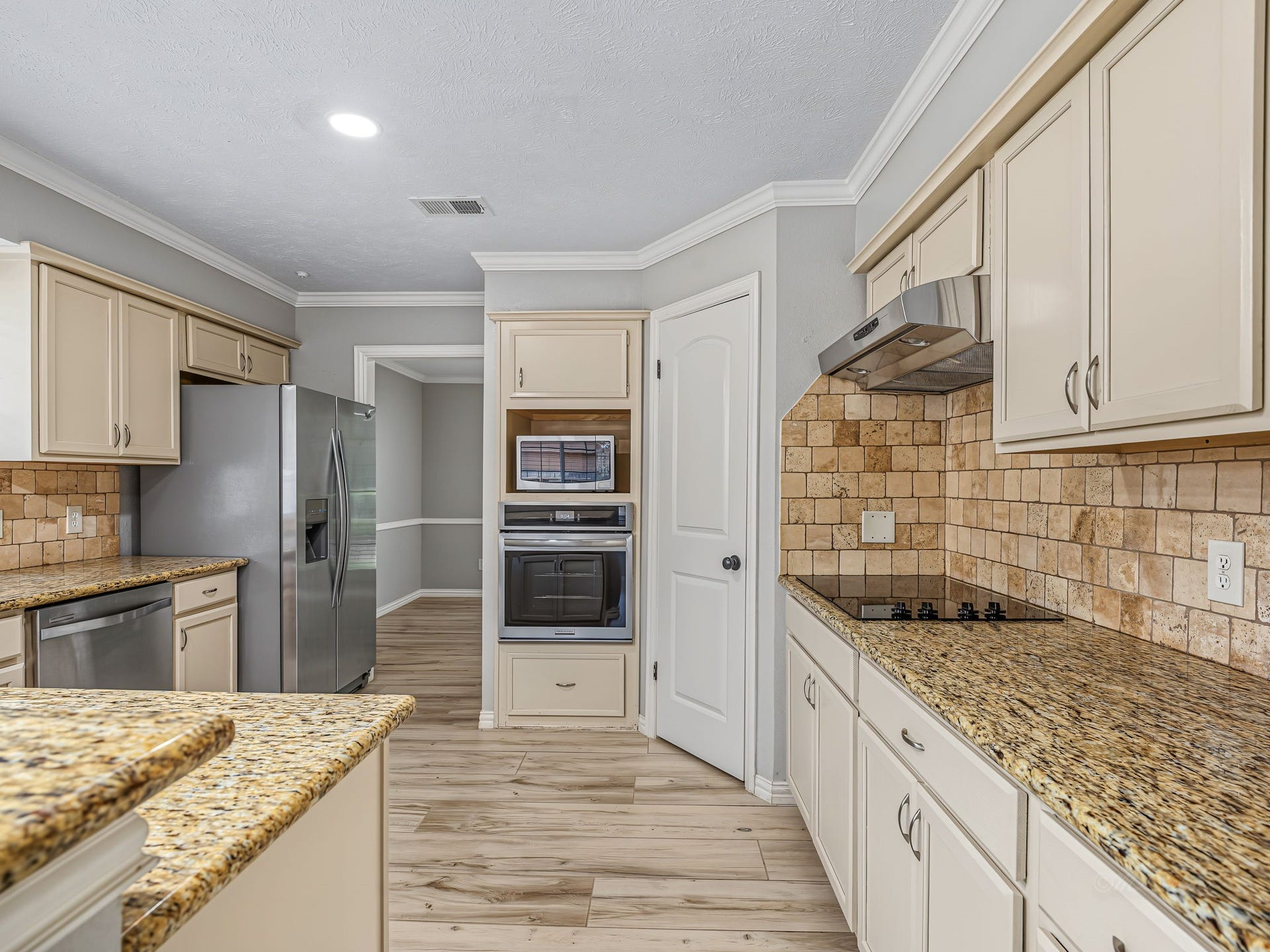 2519 Williams Grant Street, Sugar Land, TX 77479 2519 Williams Grant Street, Sugar Land, TX 77479