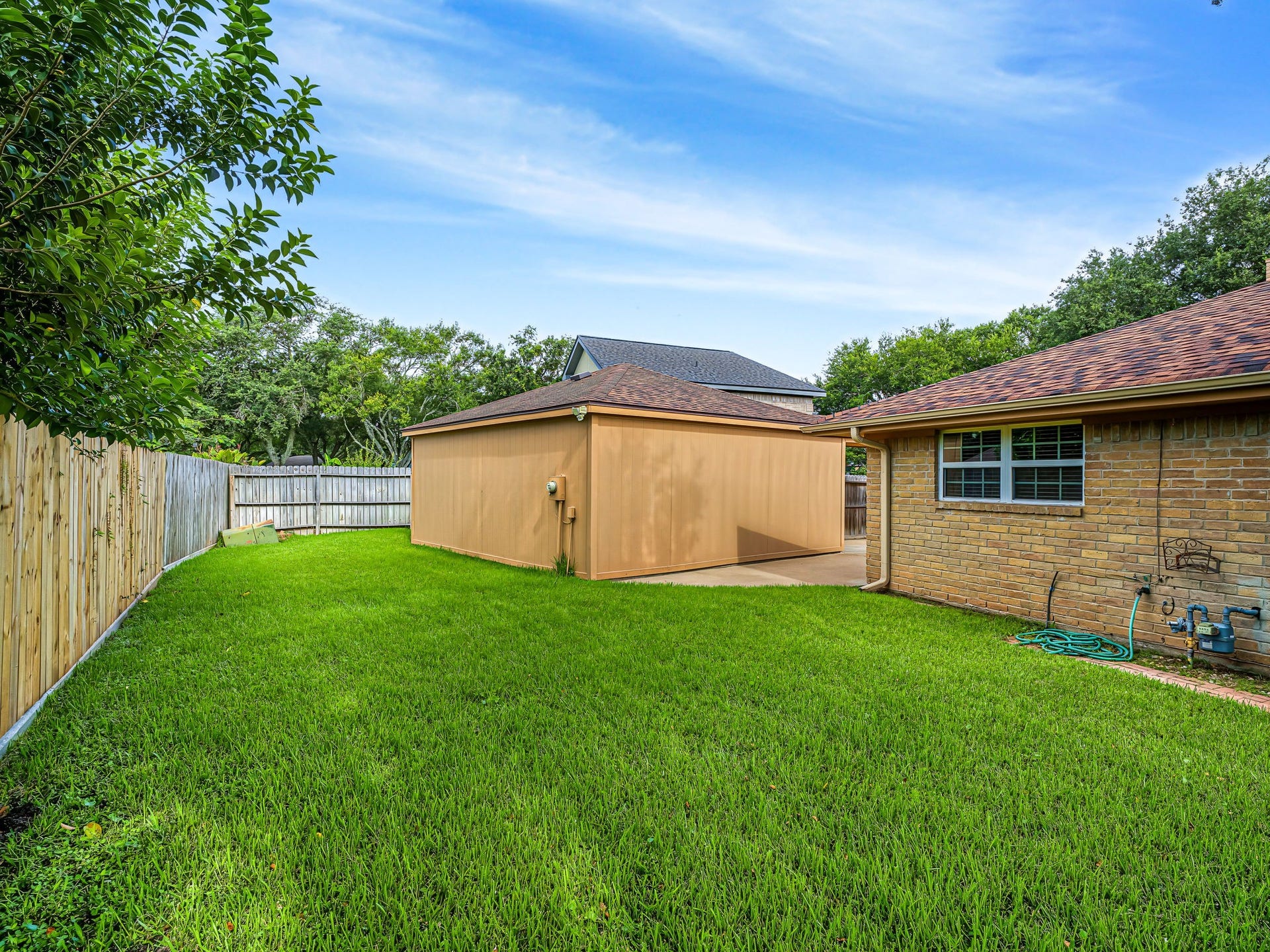 2519 Williams Grant Street, Sugar Land, TX 77479 2519 Williams Grant Street, Sugar Land, TX 77479