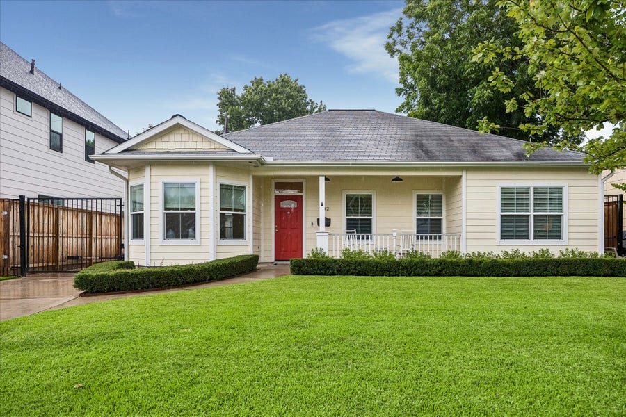Property photo for 1842 Hewitt Drive, Houston, TX