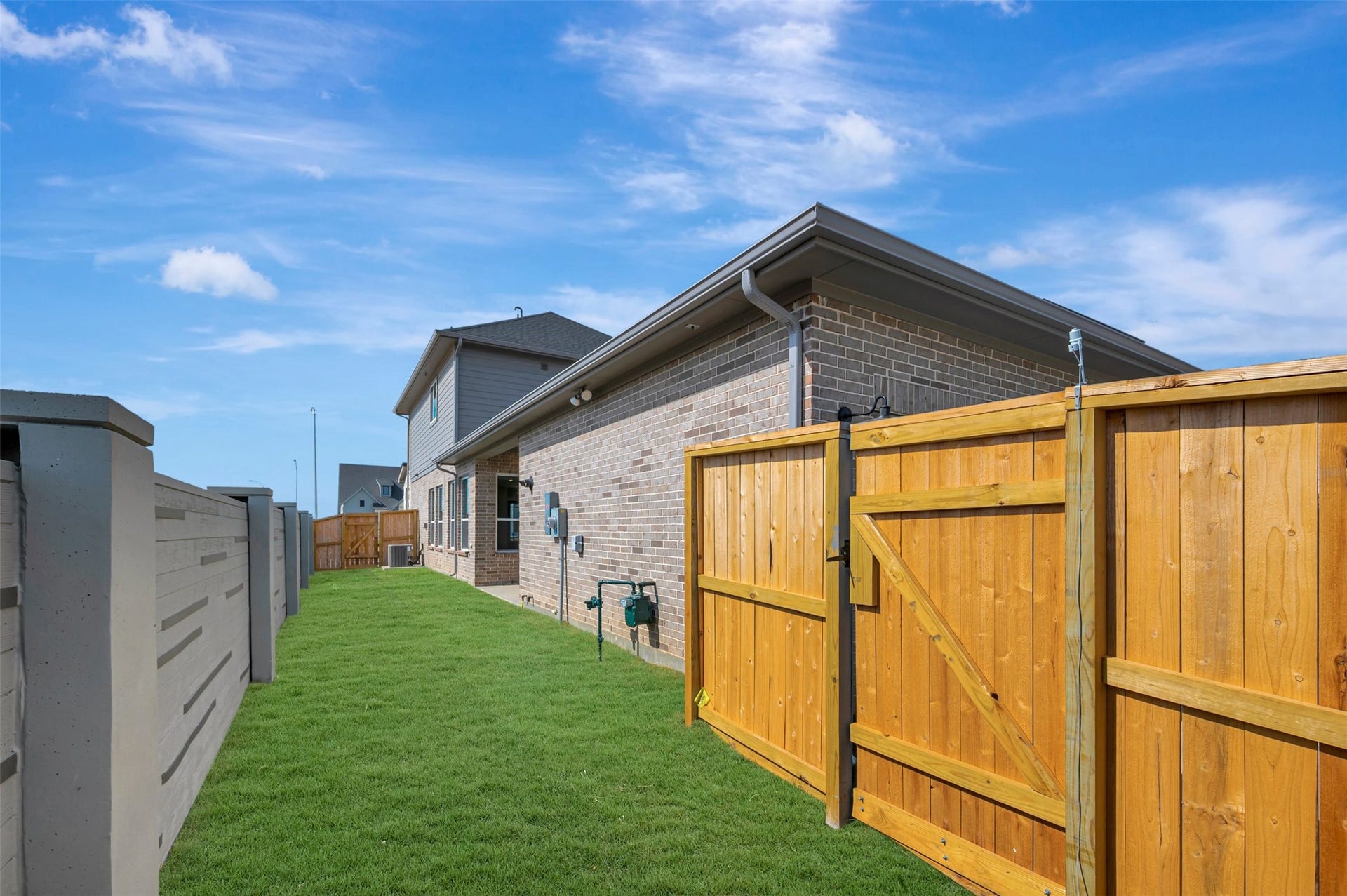 16702 Vibrant Avenue, Hockley, TX 77447