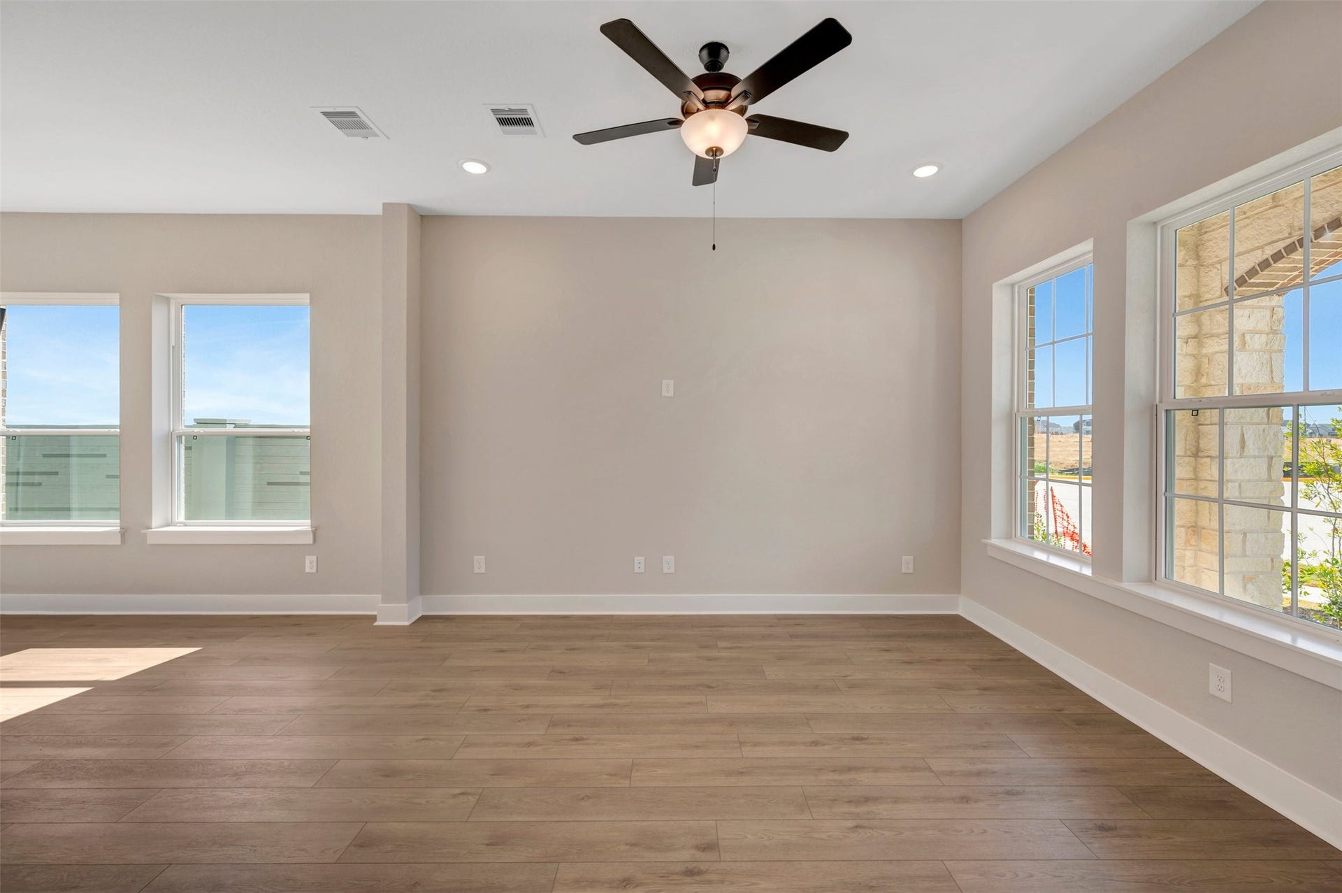 16702 Vibrant Avenue, Hockley, TX 77447