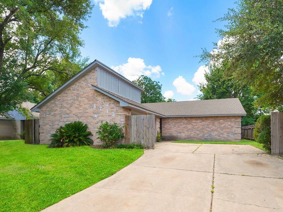 Property photo for 8743 Yvonne Drive, Houston, TX