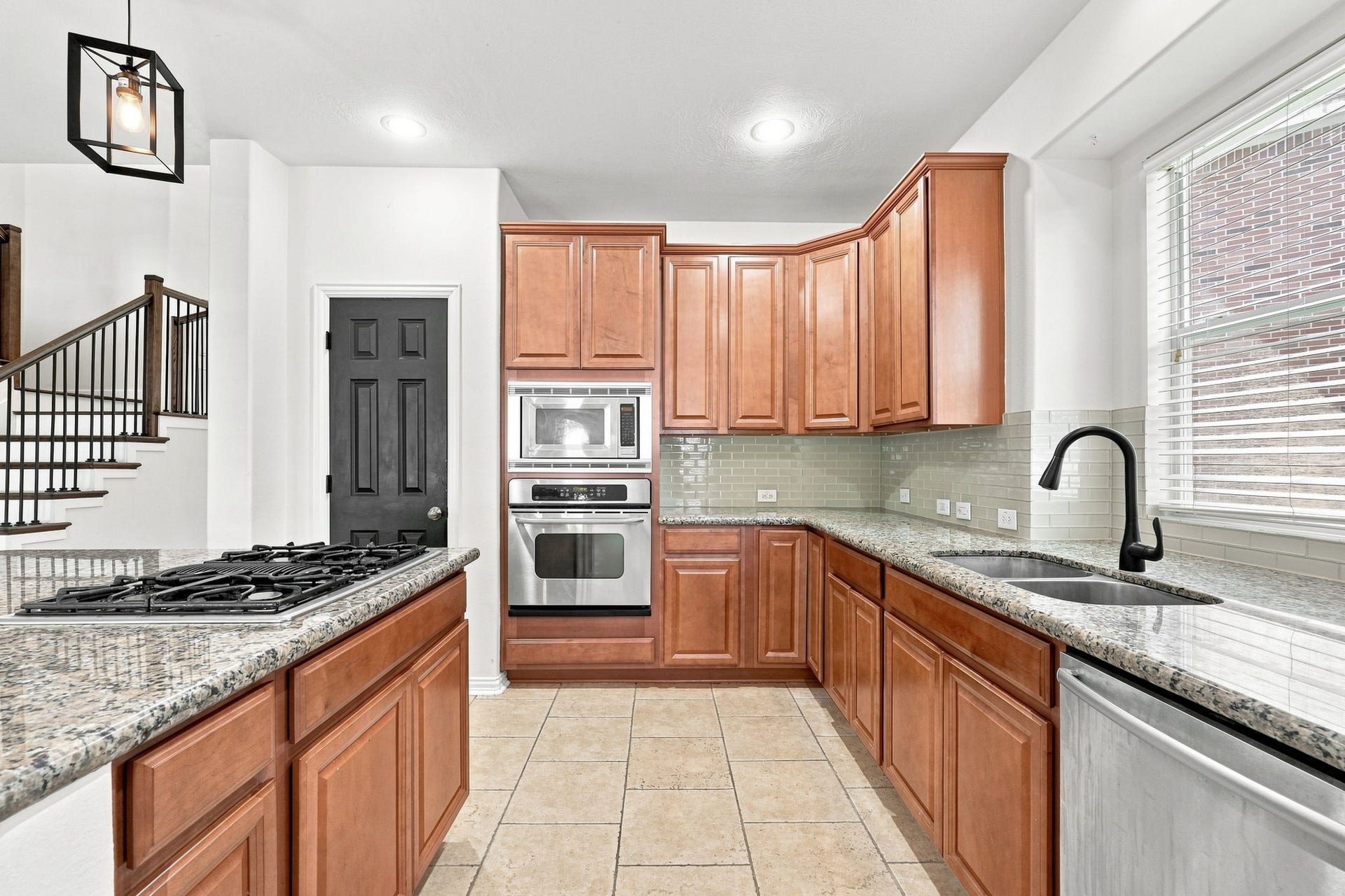 11510 Cypresswood Trail Drive, Houston, TX 77070 Kitchen main working space