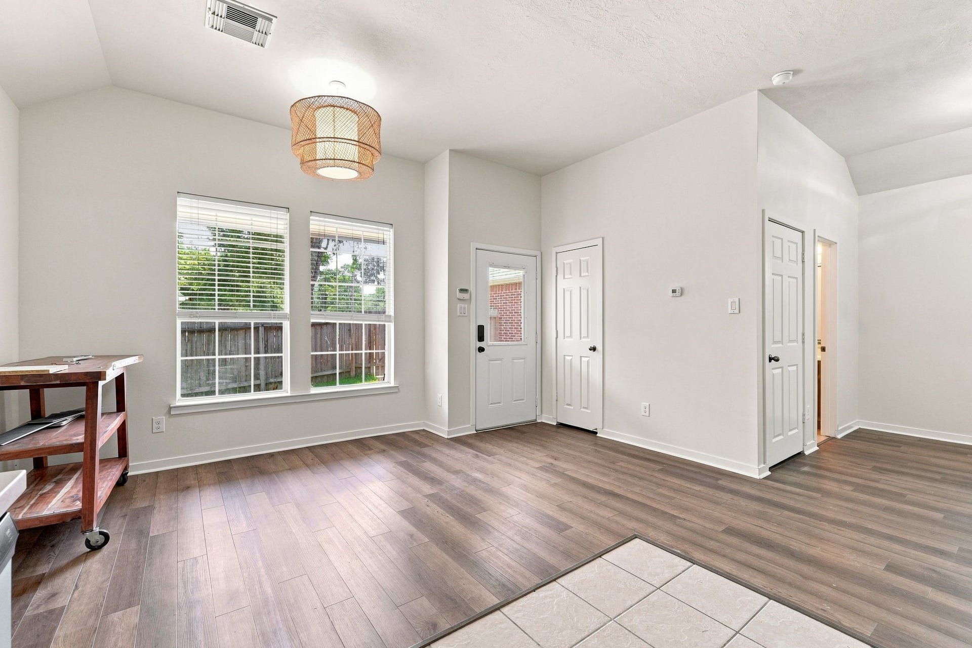 11510 Cypresswood Trail Drive, Houston, TX 77070 Casita entry and family room