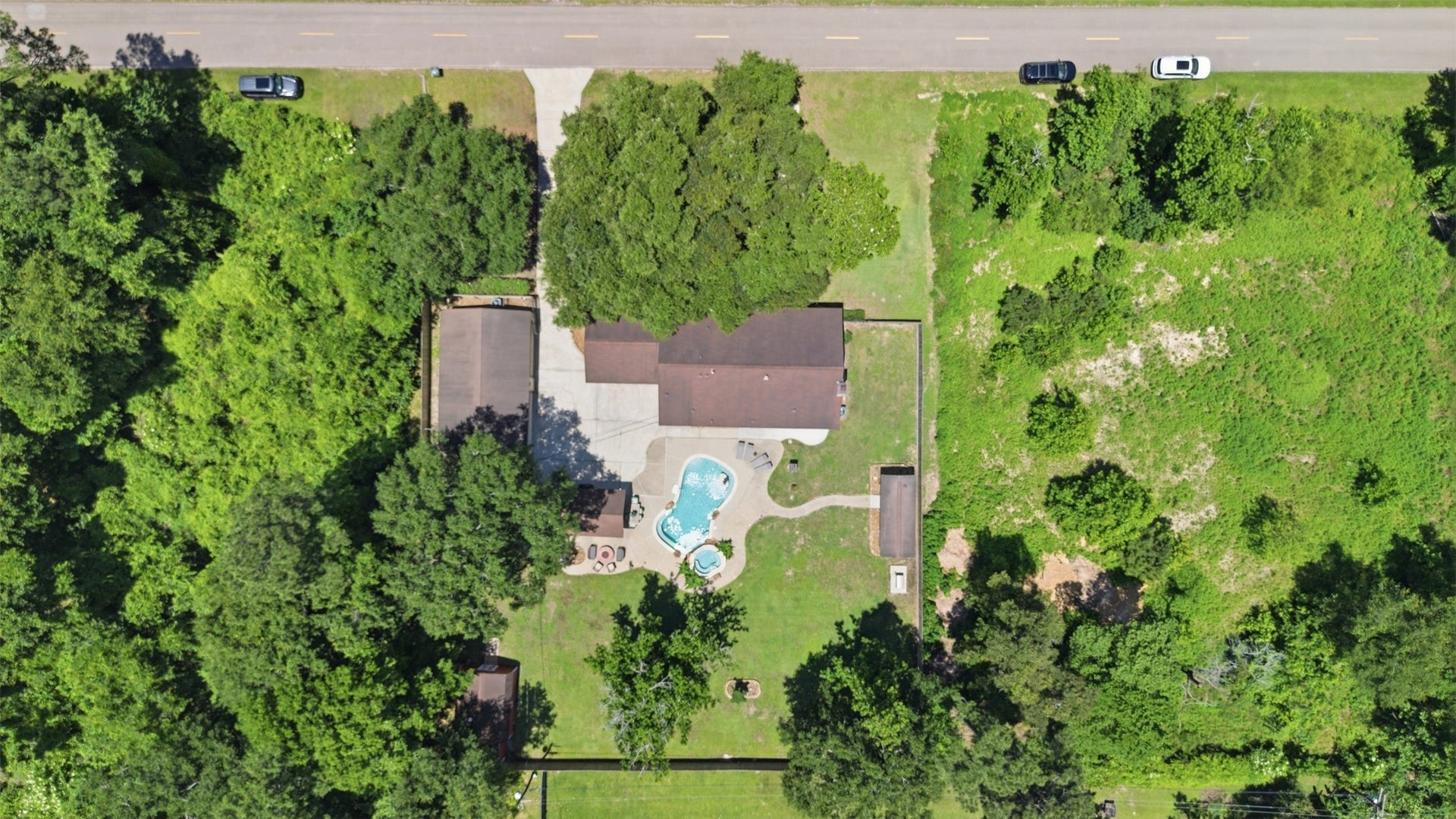 109 Riverbrook Drive, Conroe, TX 77385 109 Riverbrook Drive, Conroe, TX 77385