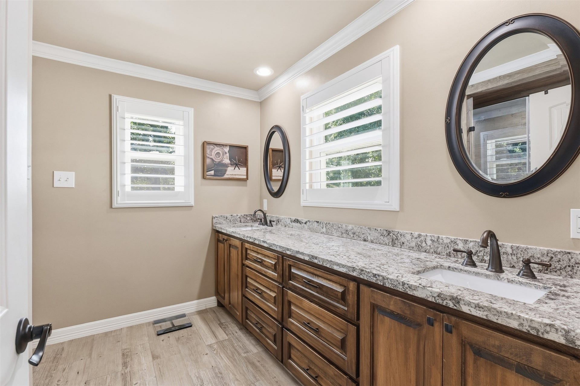 109 Riverbrook Drive, Conroe, TX 77385 109 Riverbrook Drive, Conroe, TX 77385