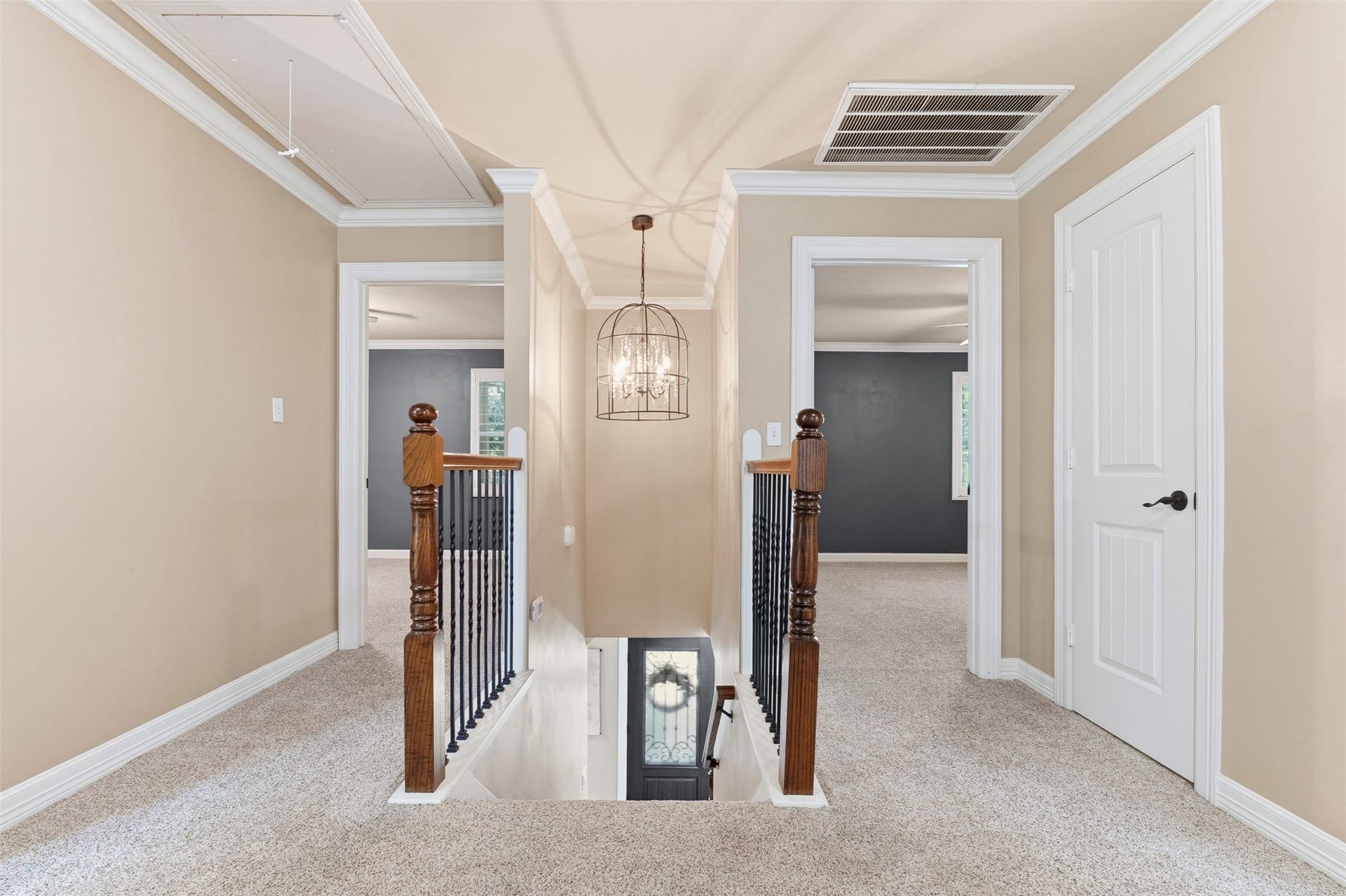 109 Riverbrook Drive, Conroe, TX 77385 Top of the stairs leading to all 4 bedrooms