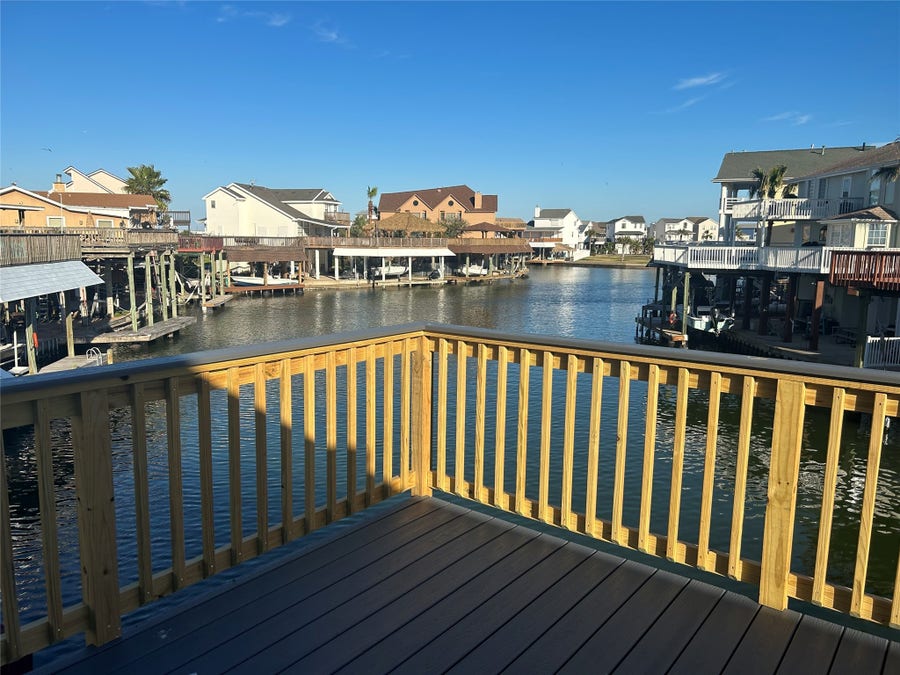 Property photo for 306 Isles End Road, Tiki Island, TX