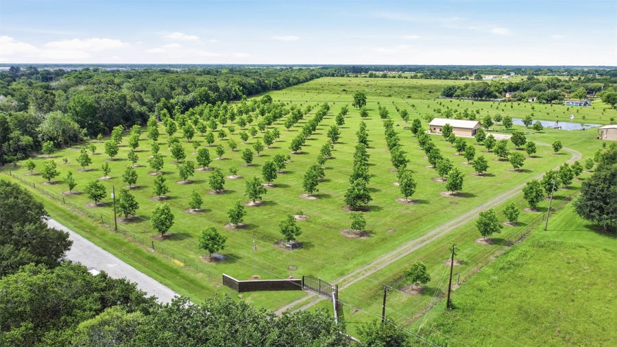 Property photo for 2740 Wehring Road, Rosenberg, TX
