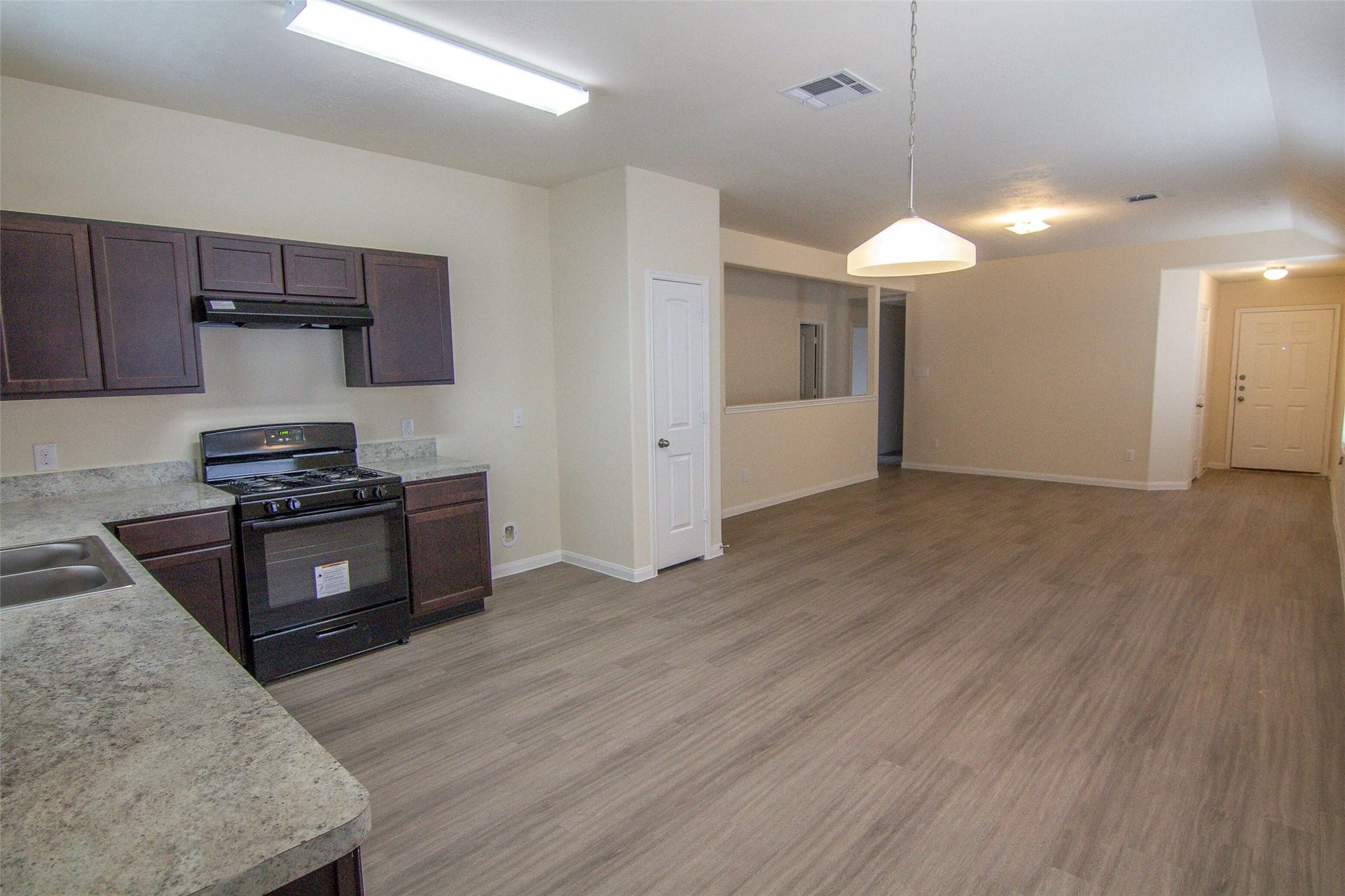 Photos may be representative of the floor plan and not the exact home. Finishes, layout, and features of the actual property for lease may vary.