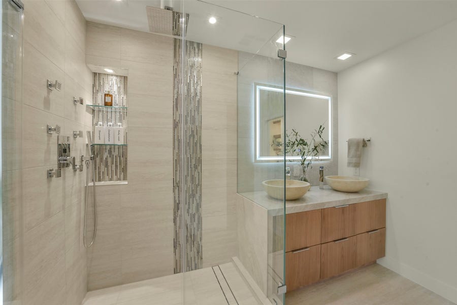 Property photo for 5110 San Felipe Street, #77W, Houston, TX