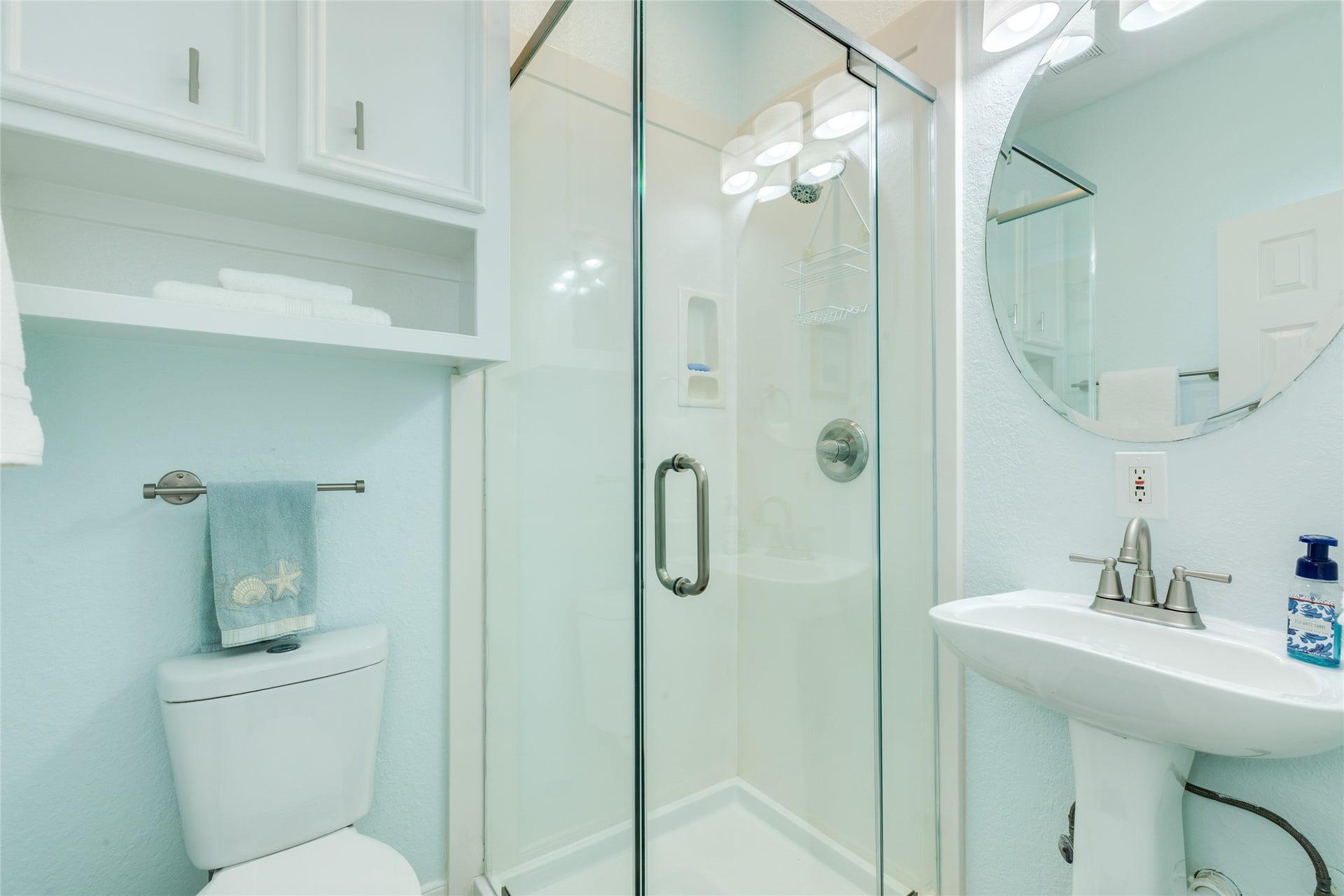 20911 W Sand Hill Drive, Galveston, TX 77554 Remodeled Bath for the 4th Bedroom has a shower and pedestal sink