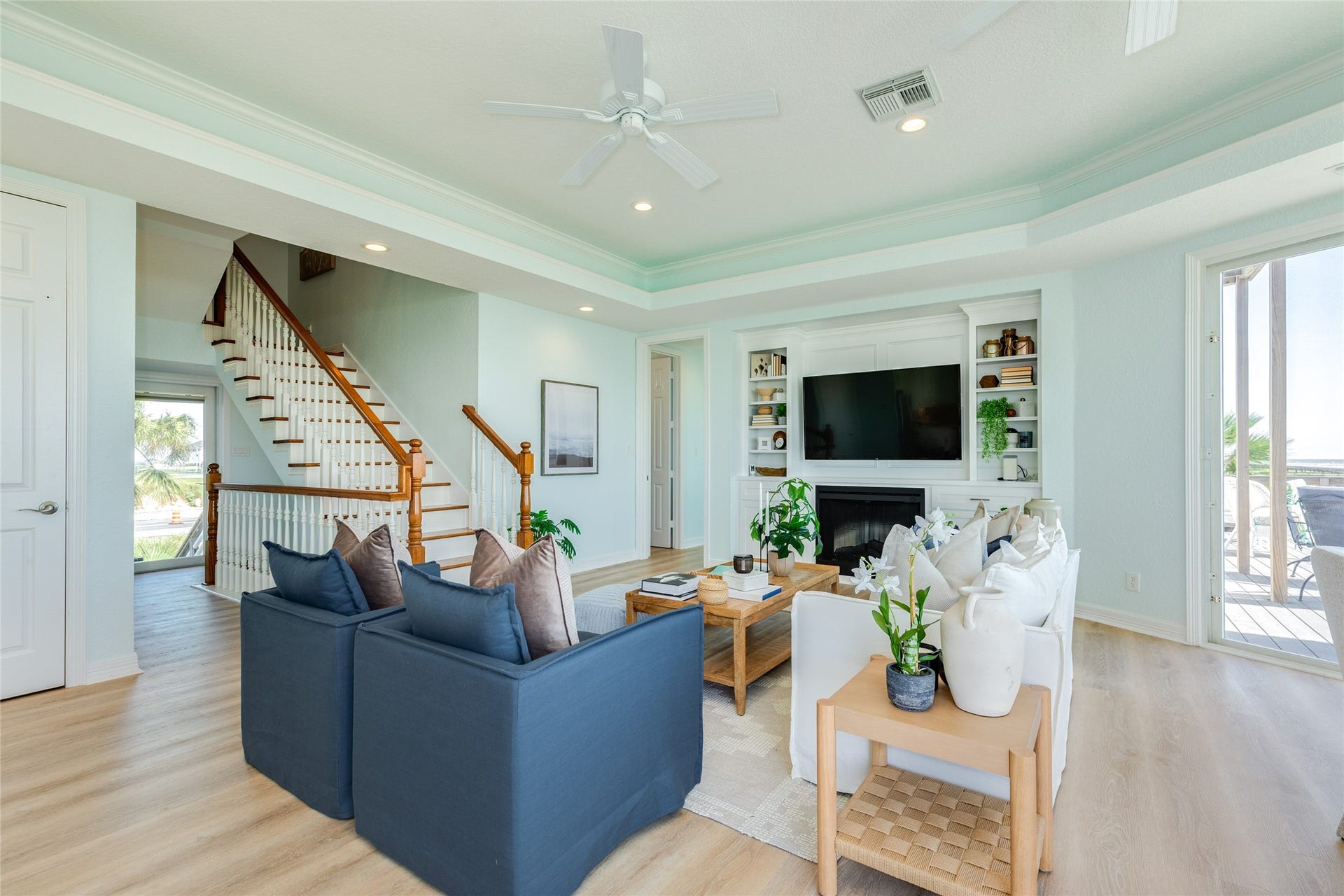 20911 W Sand Hill Drive, Galveston, TX 77554 Gorgeous luxury vinyl plank flooring on the main level