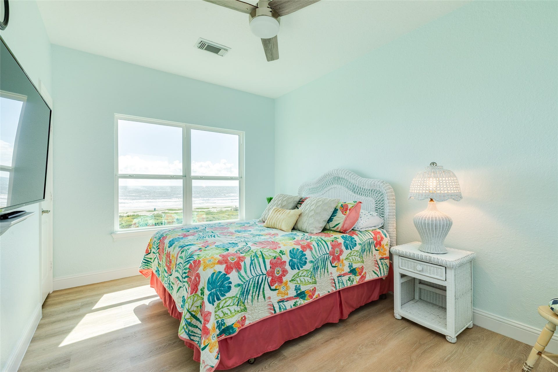 20911 W Sand Hill Drive, Galveston, TX 77554 Bedroom 4 upstairs