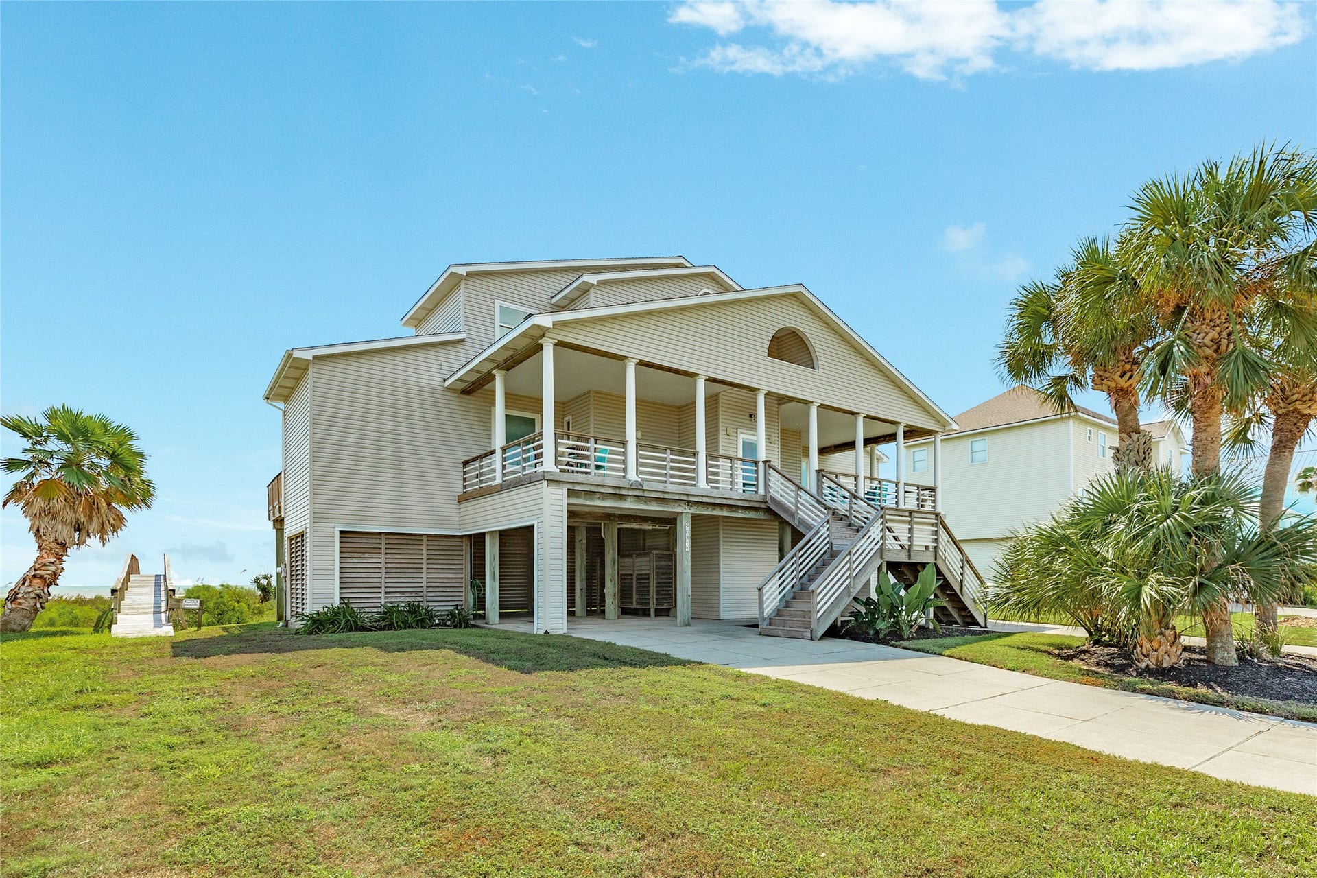 20911 W Sand Hill Drive, Galveston, TX 77554 This can be your Primary Home, Weekend Getaway or Vacation Rental Property!