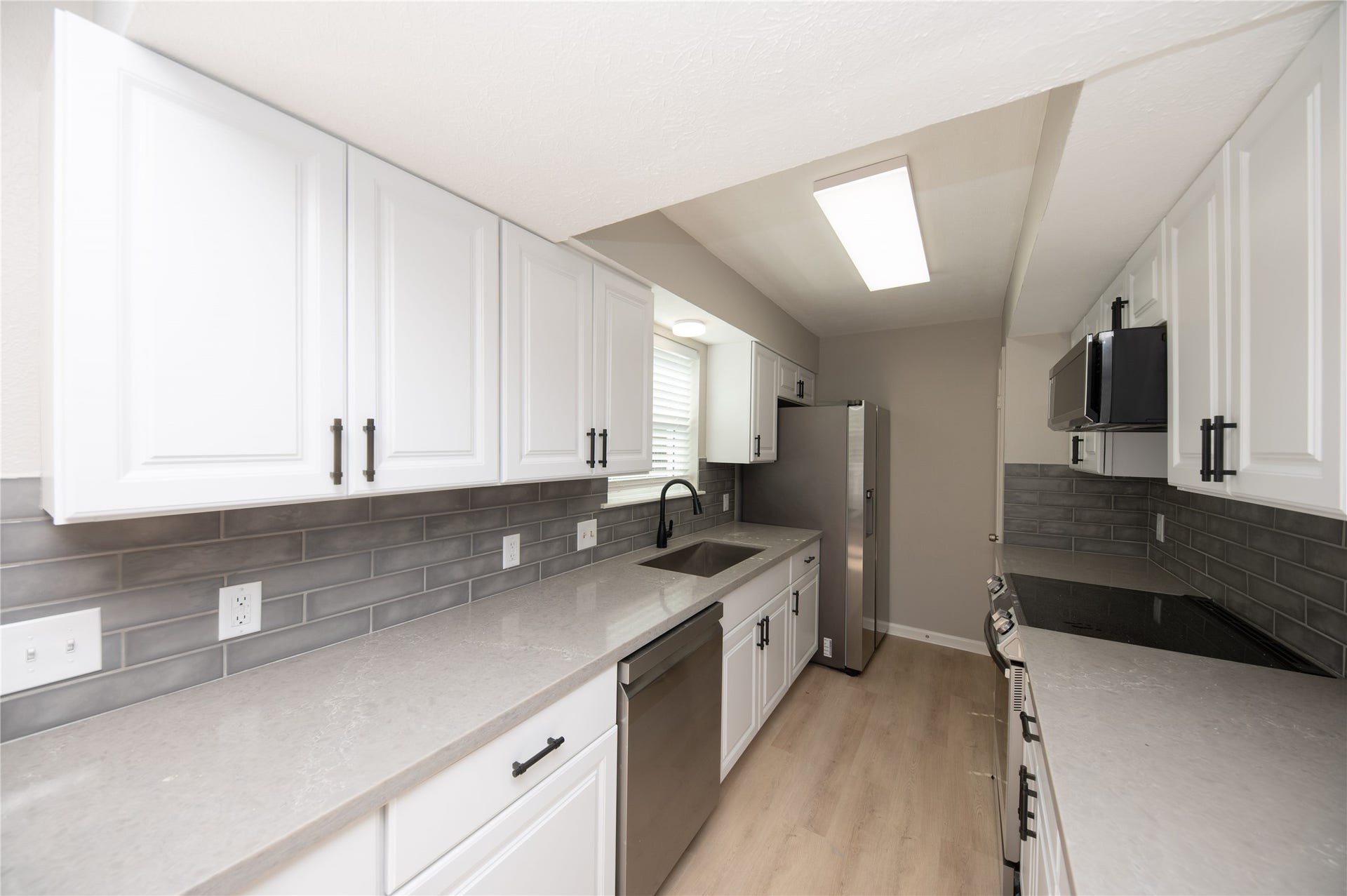 4220 Belle Park Drive, Houston, TX 77072 4220 Belle Park Drive, Houston, TX 77072