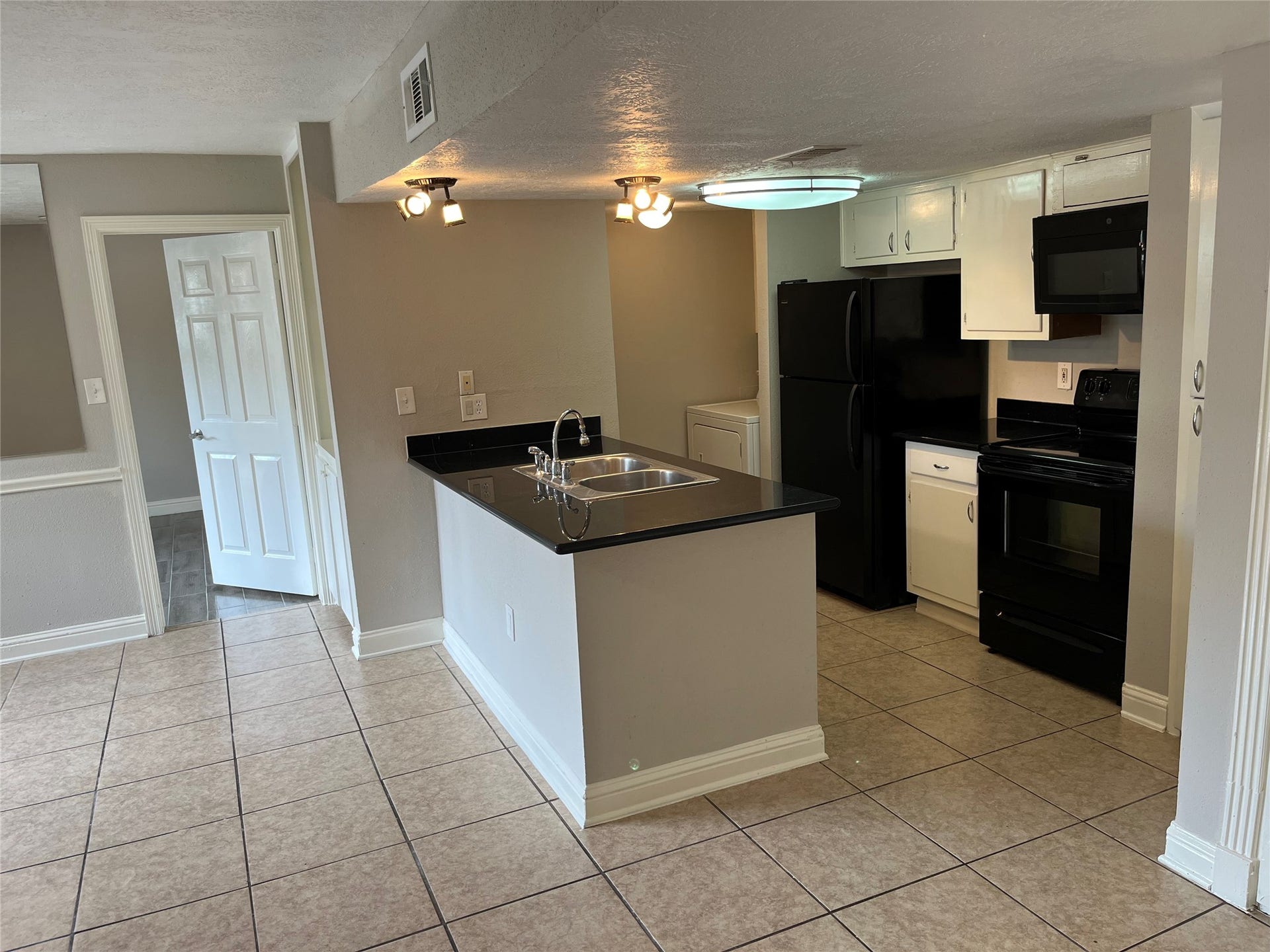 260 El Dorado Boulevard, #805, Houston, TX 77598 260 El Dorado Boulevard, #805, Houston, TX 77598