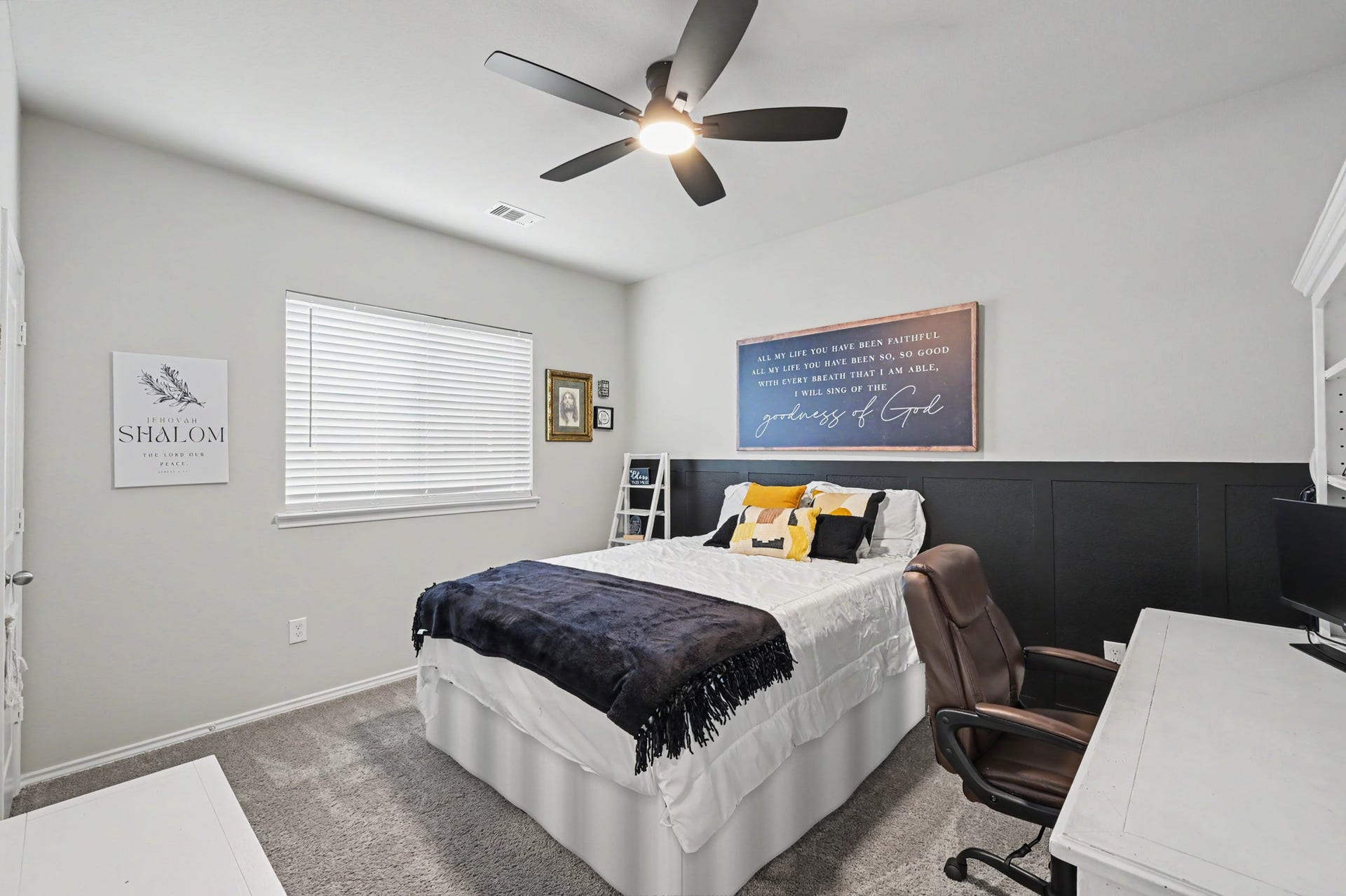 32034 August Woods Way, Conroe, TX 77385 Guest bedroom #4 w/ walk-in closet.
