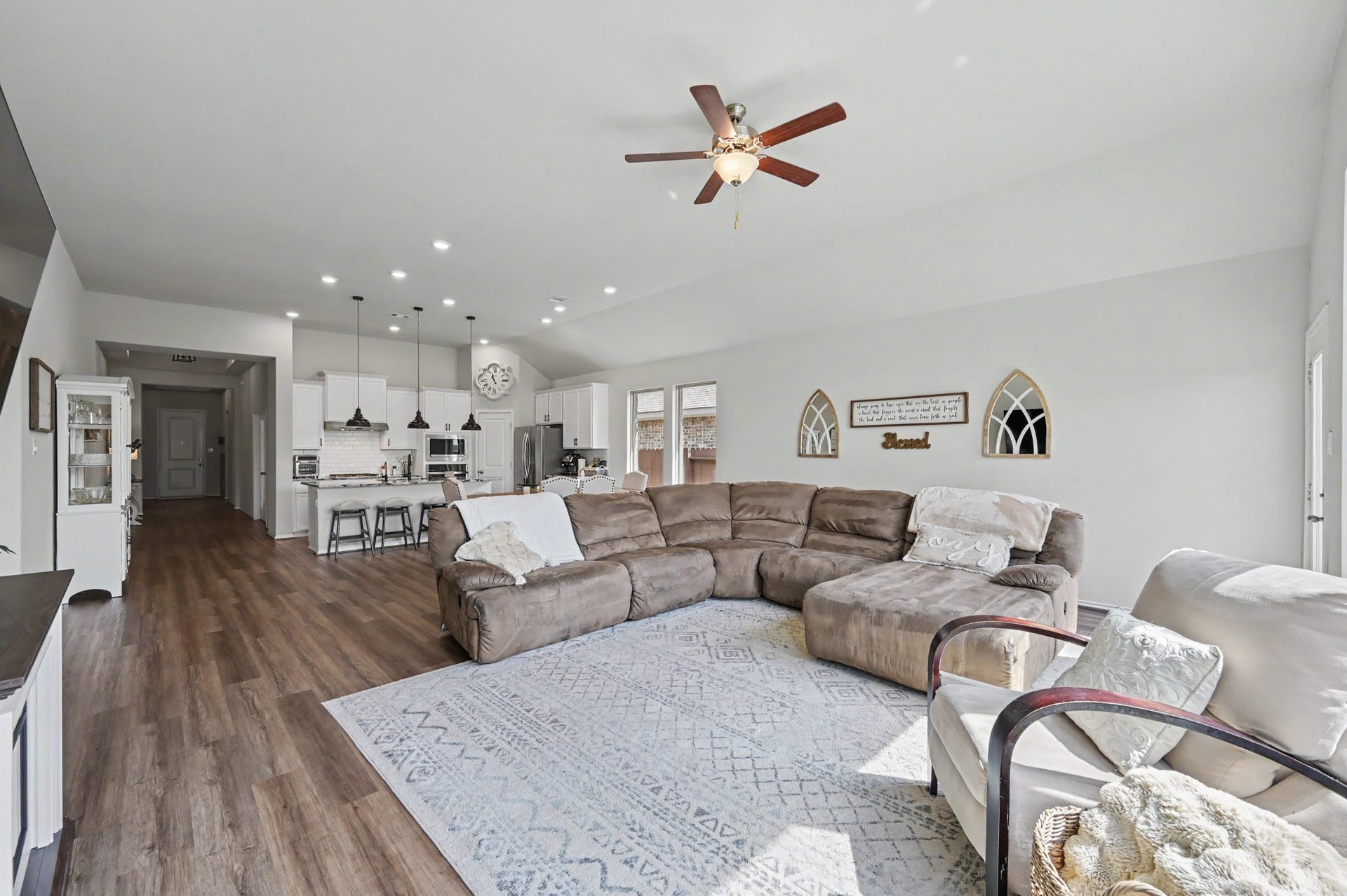 32034 August Woods Way, Conroe, TX 77385 Open concept family room