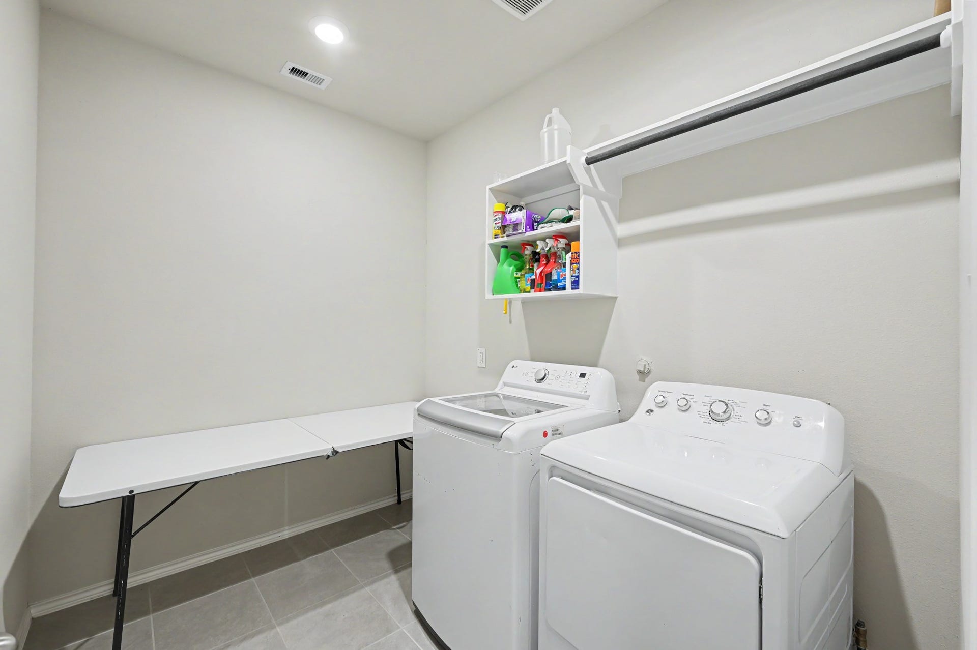 32034 August Woods Way, Conroe, TX 77385 Laundry room w/ extra storage space and room for fridge/freezer