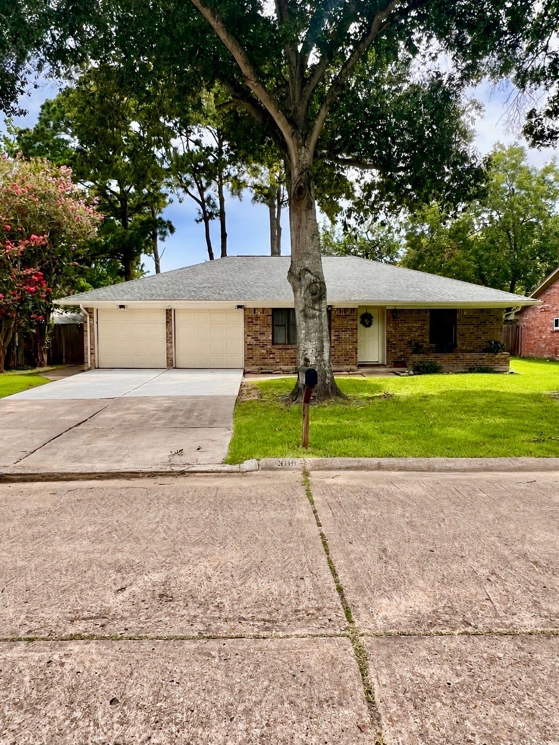308 Moody Avenue, League City, TX 77573 308 Moody Avenue, League City, TX 77573