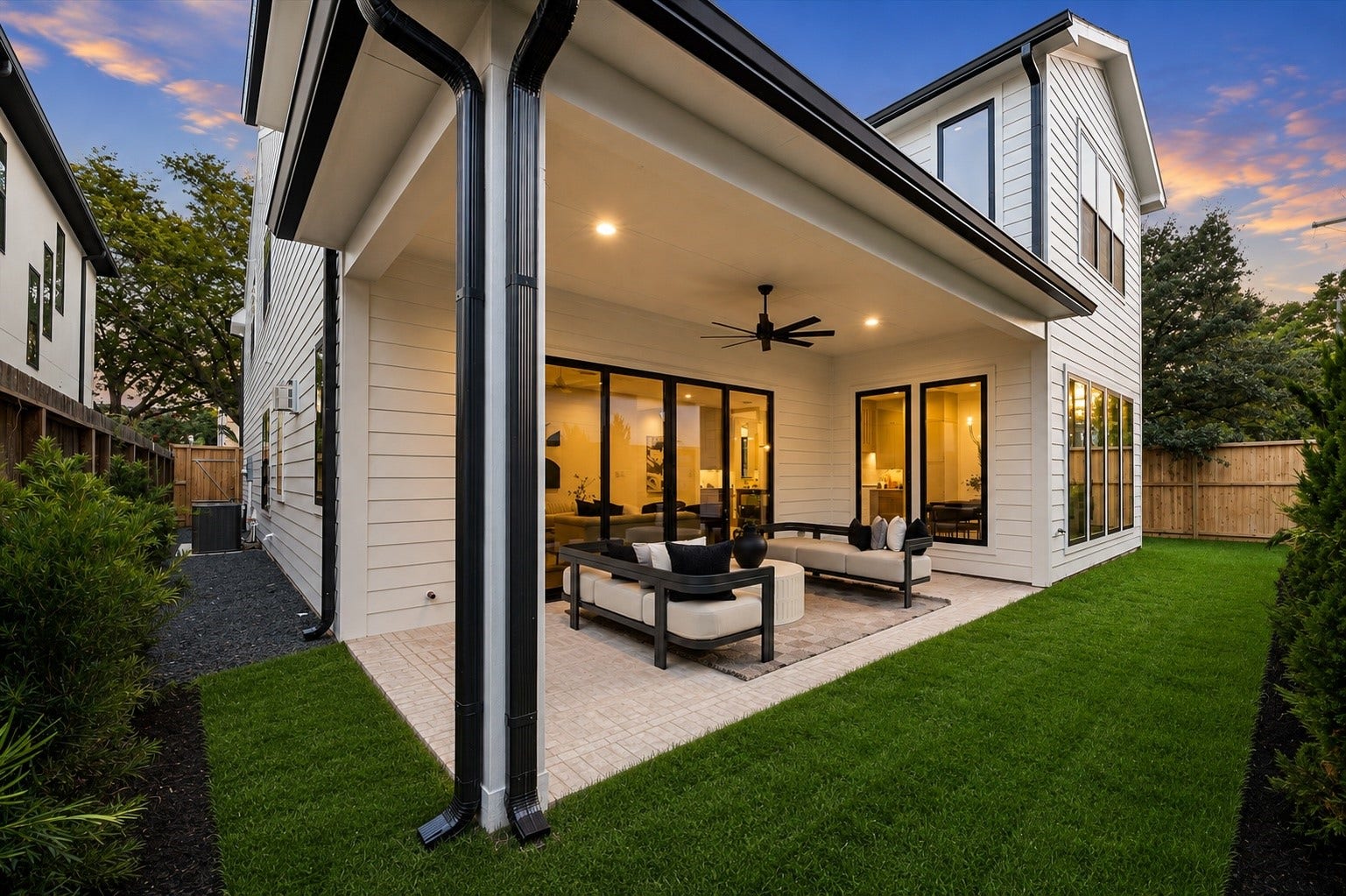 2250 Bartlett Street, Houston, TX 77098 2250 Bartlett Street, Houston, TX 77098