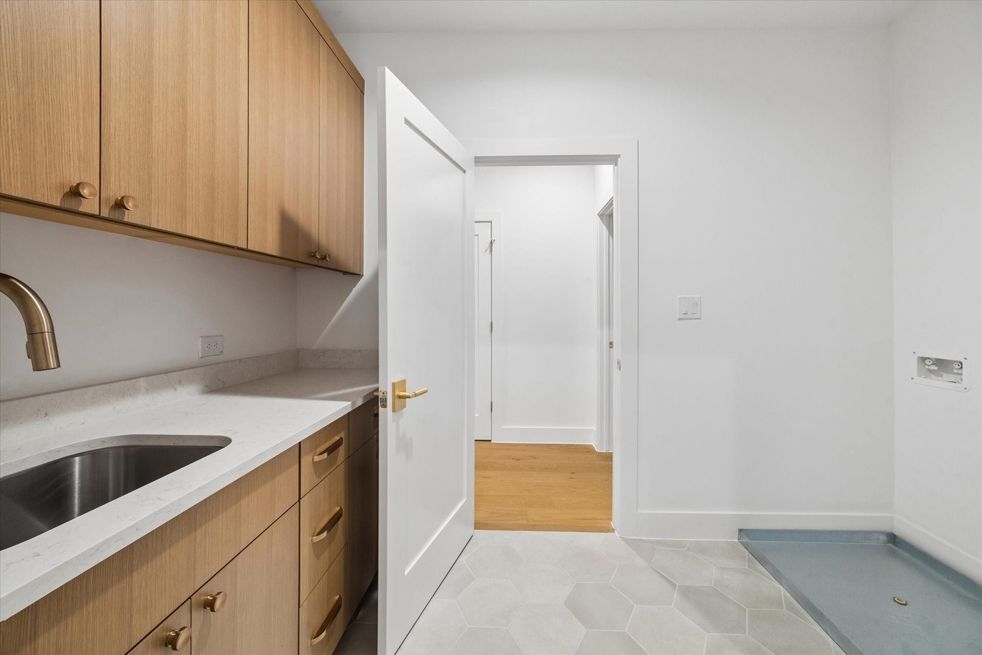 2250 Bartlett Street, Houston, TX 77098 2250 Bartlett Street, Houston, TX 77098