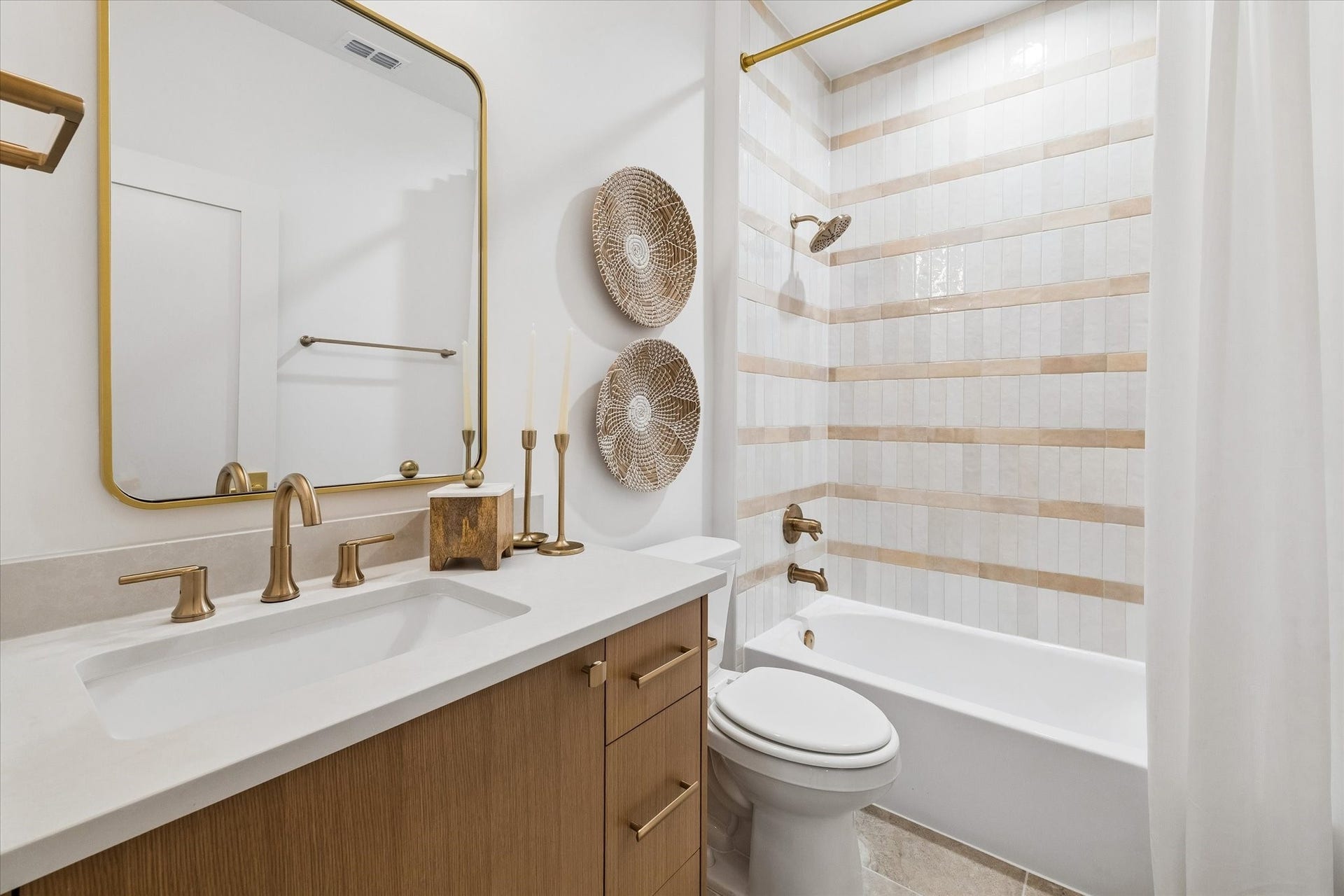 2250 Bartlett Street, Houston, TX 77098 2250 Bartlett Street, Houston, TX 77098