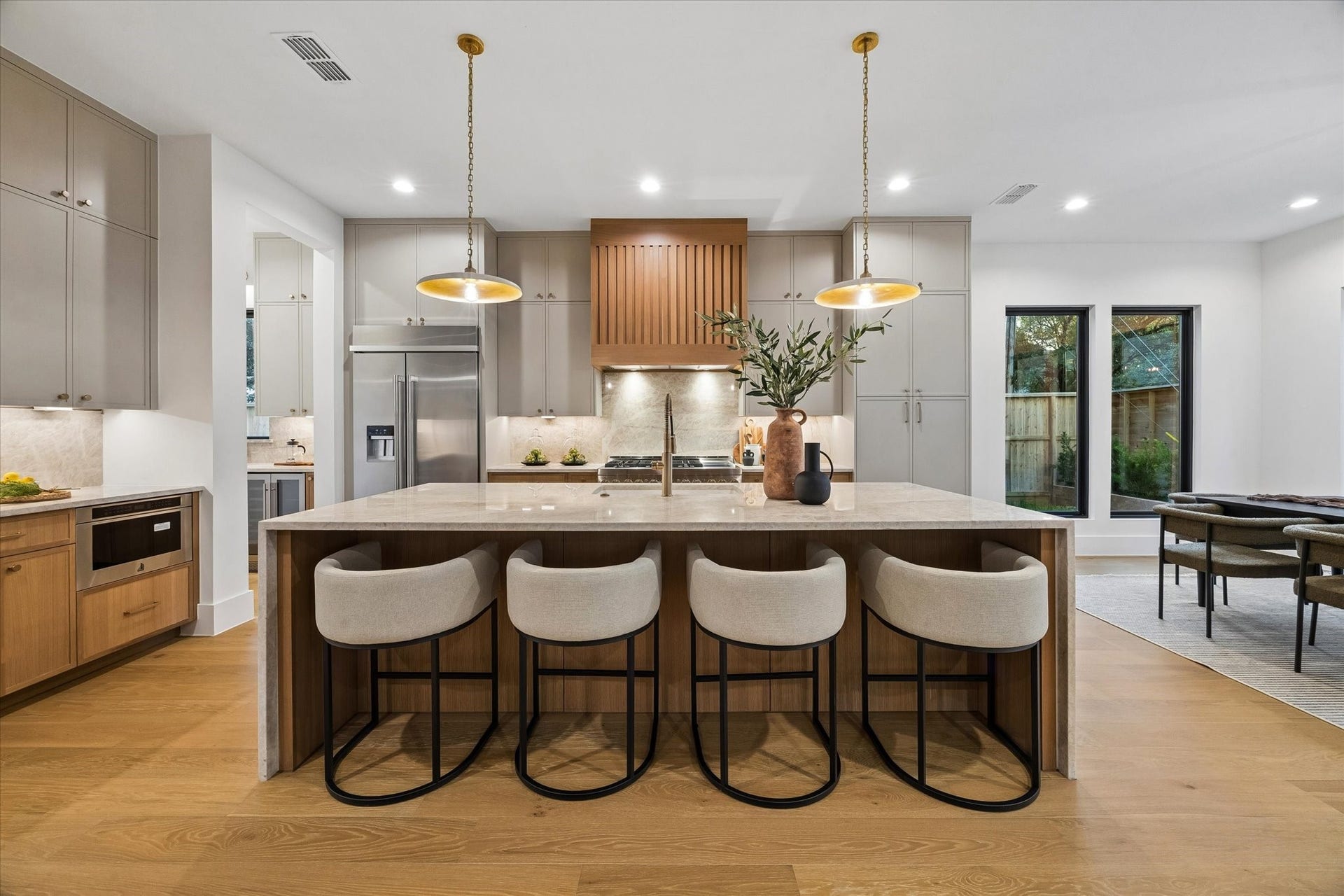 2250 Bartlett Street, Houston, TX 77098 2250 Bartlett Street, Houston, TX 77098