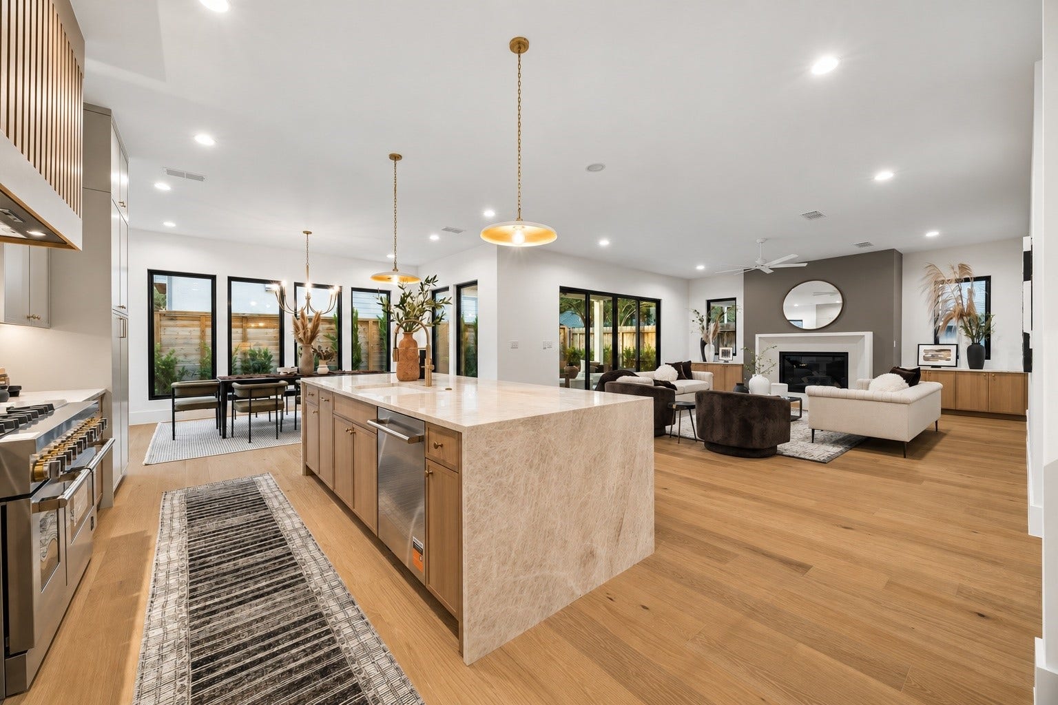2250 Bartlett Street, Houston, TX 77098 2250 Bartlett Street, Houston, TX 77098