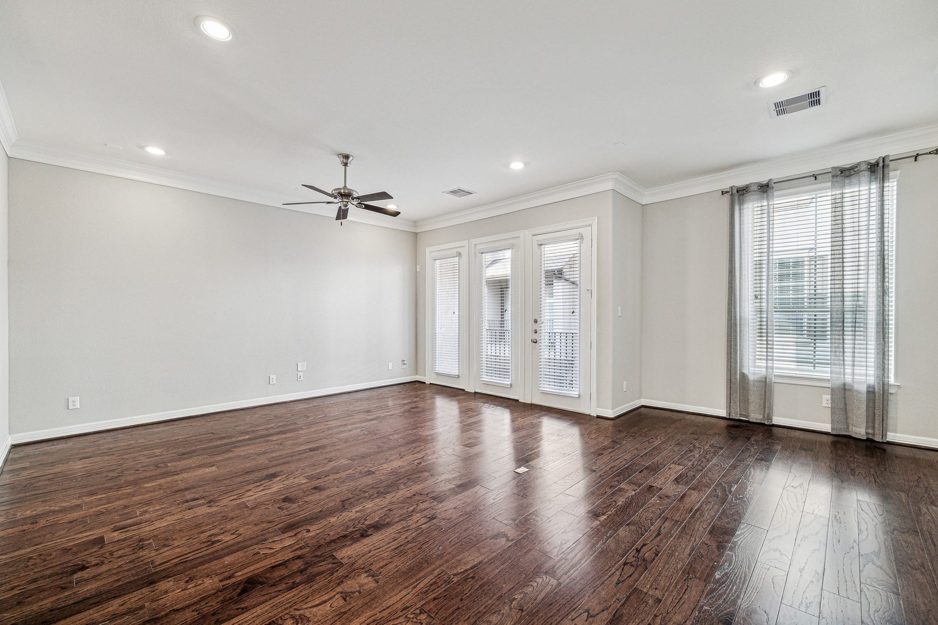 436 N Live Oak Street, Houston, TX 77003 436 N Live Oak Street, Houston, TX 77003