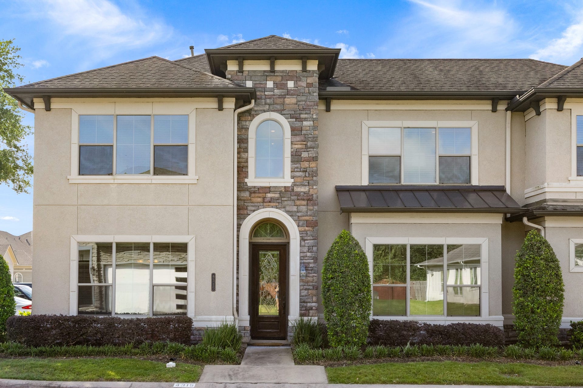 4315 Serenade Terrace Drive, Missouri City, TX 77459 Welcome to 4315 Serenade Terrace Dr. in the gated Manors of Riverstone community!