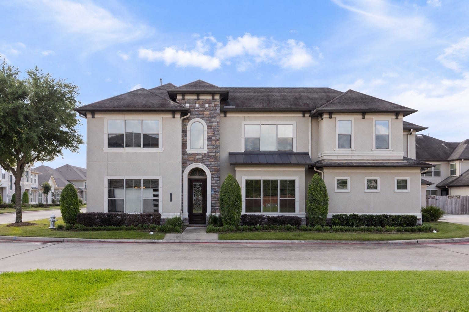 4315 Serenade Terrace Drive, Missouri City, TX 77459 This 2-story townhome offers 3 bedrooms, 2.5 bathrooms, media room, flex space, and private backyard patio.