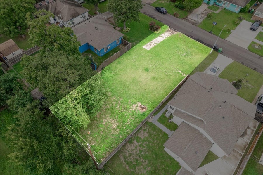 Property photo for 225 Hyta Street, Houston, TX