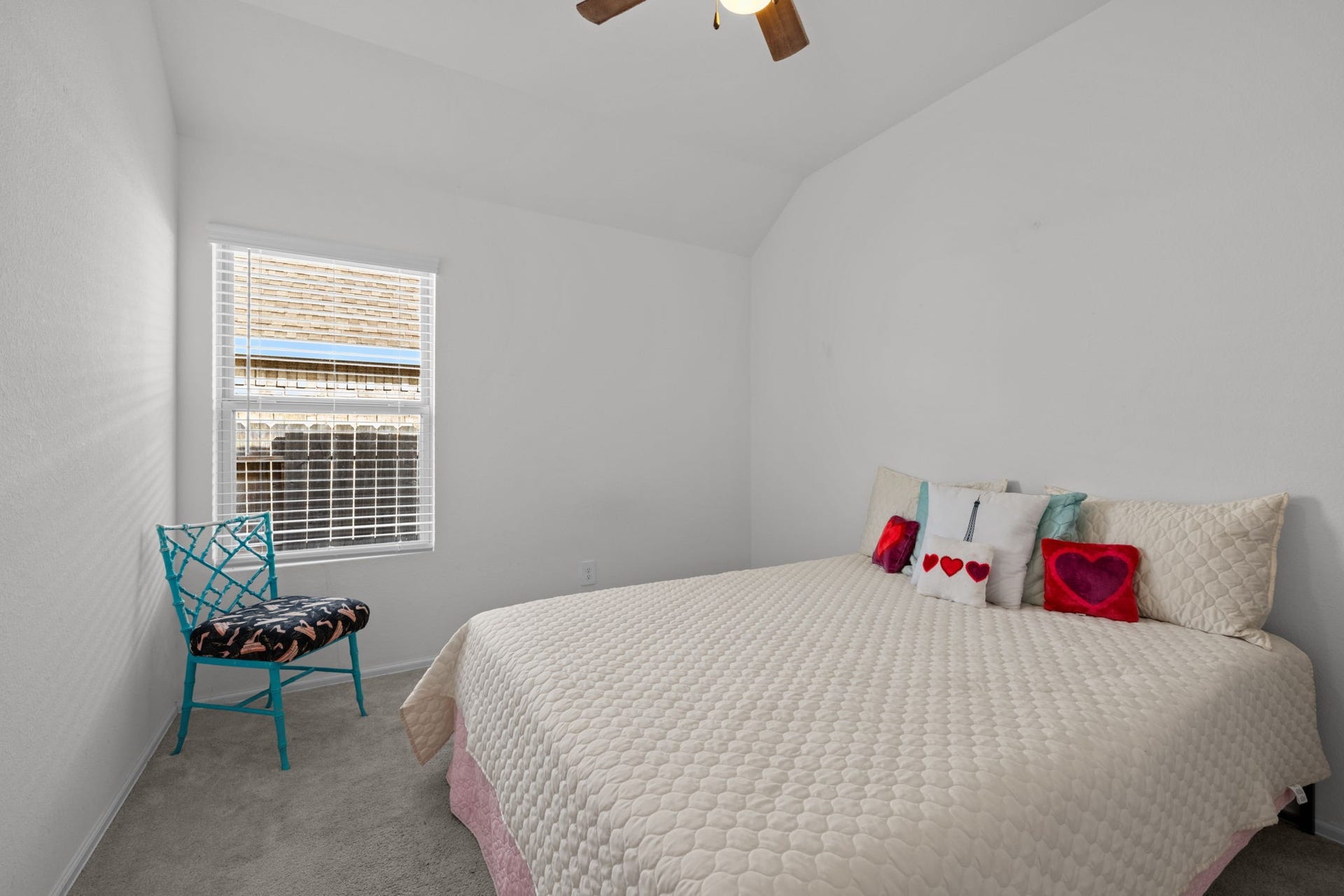 17342 Silver Birch Court, New Caney, TX 77357 Actual photo of bedroom.