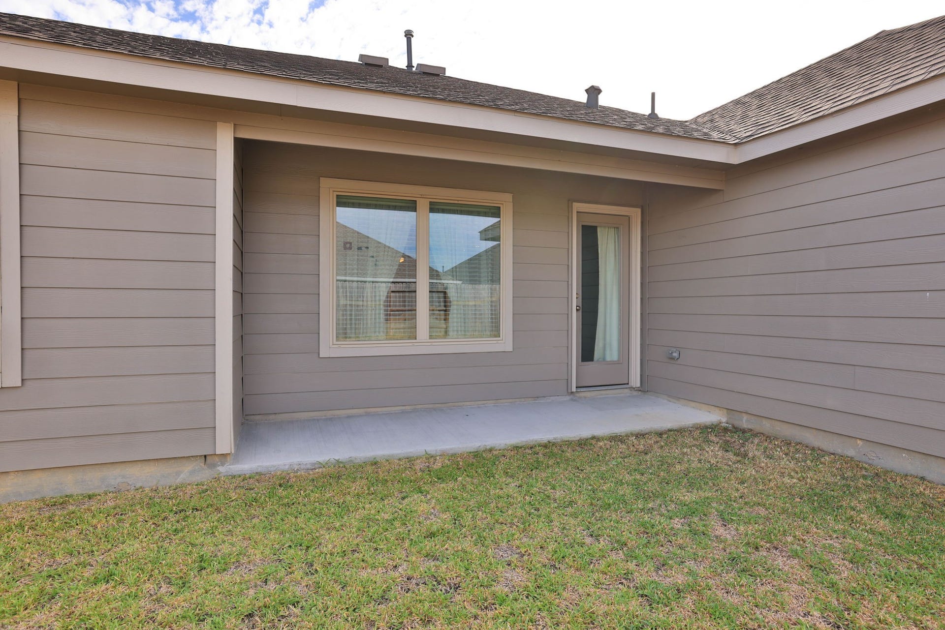17342 Silver Birch Court, New Caney, TX 77357 Actual back patio photo.