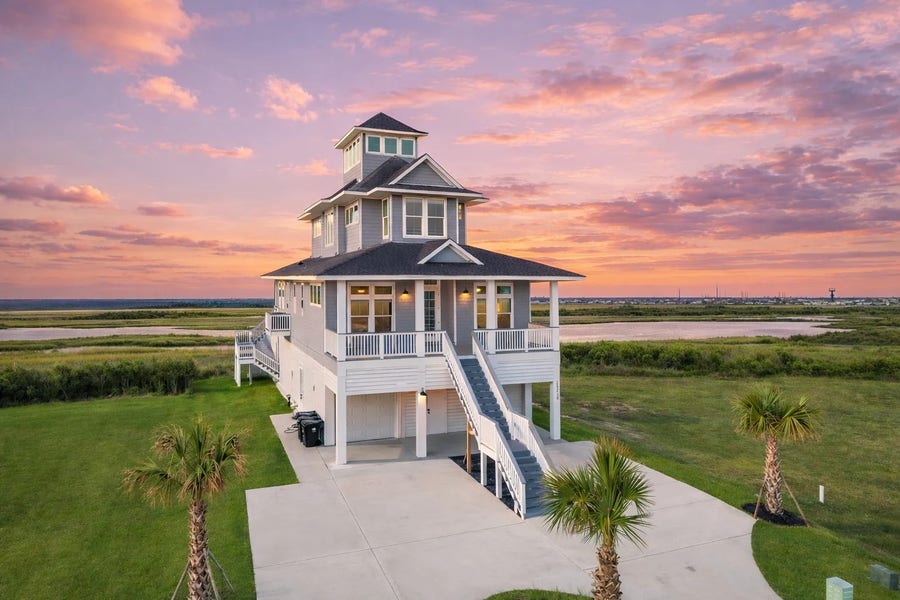 Property photo for 25719 Bay Breeze Drive, Galveston, TX