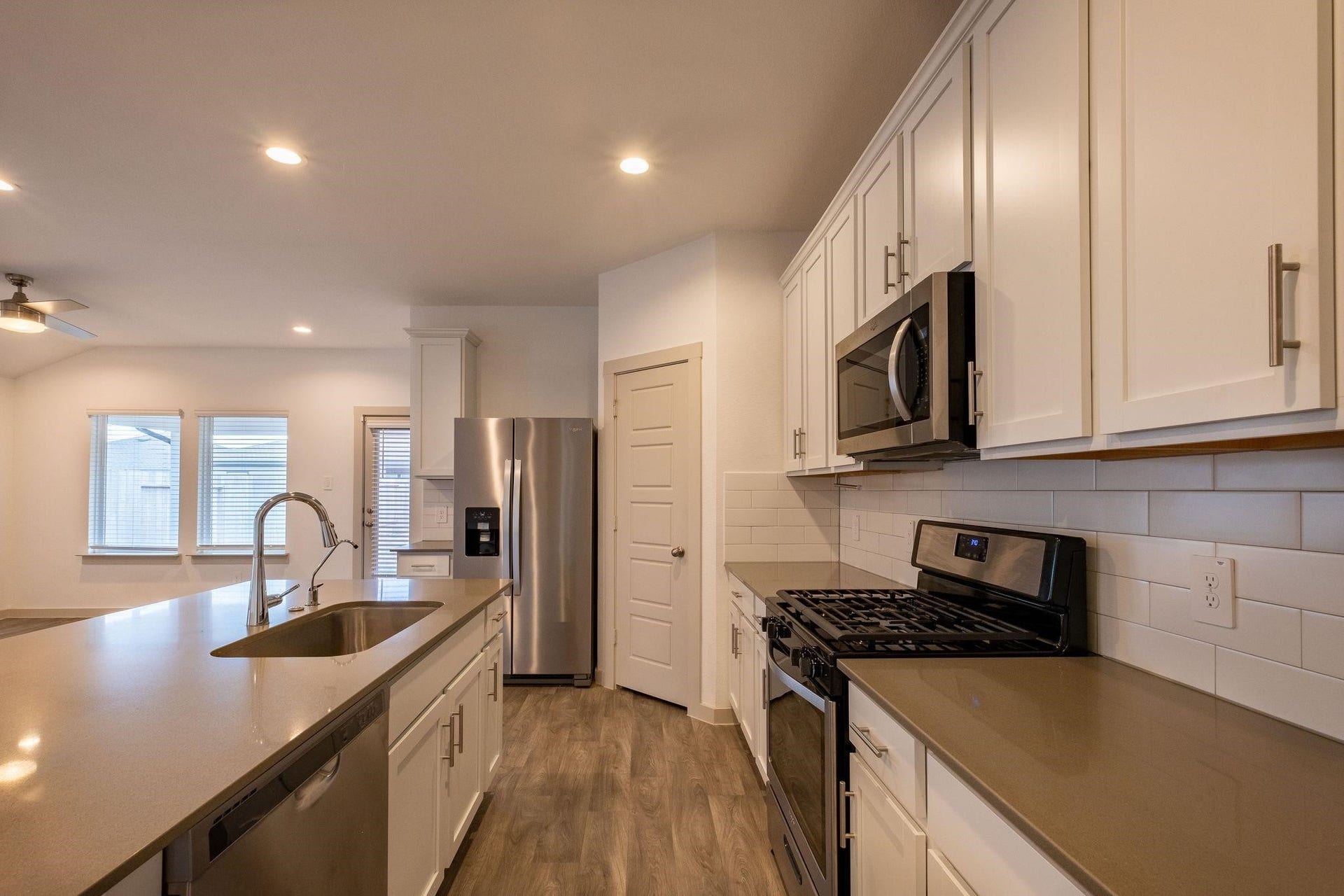 7723 Brushwood Drive, Rosharon, TX 77583 7723 Brushwood Drive, Rosharon, TX 77583