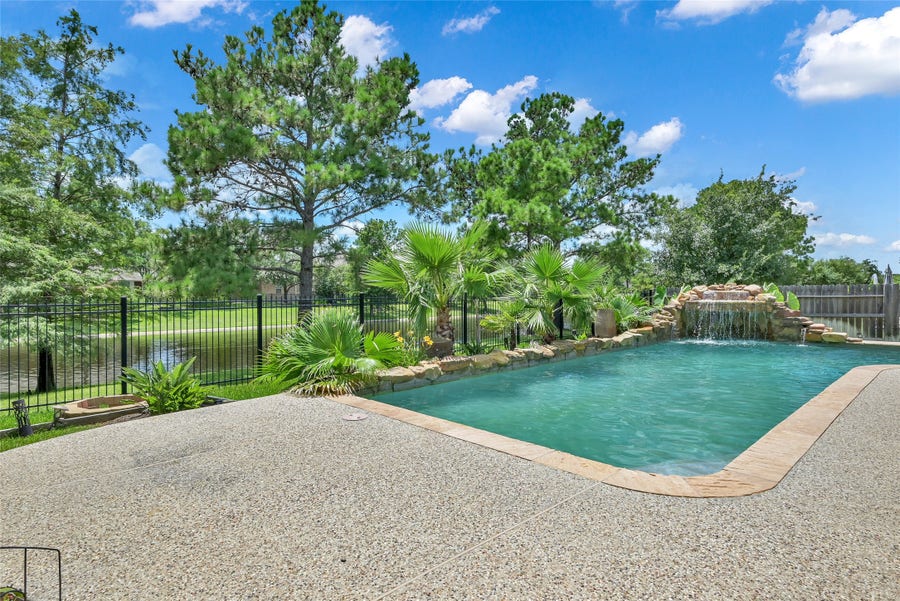 Property photo for 22503 Grassnook Drive, Tomball, TX
