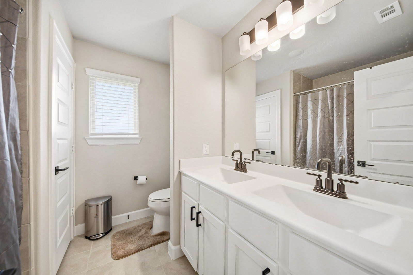 702 Hooks Trail, League City, TX 77573 702 Hooks Trail, League City, TX 77573