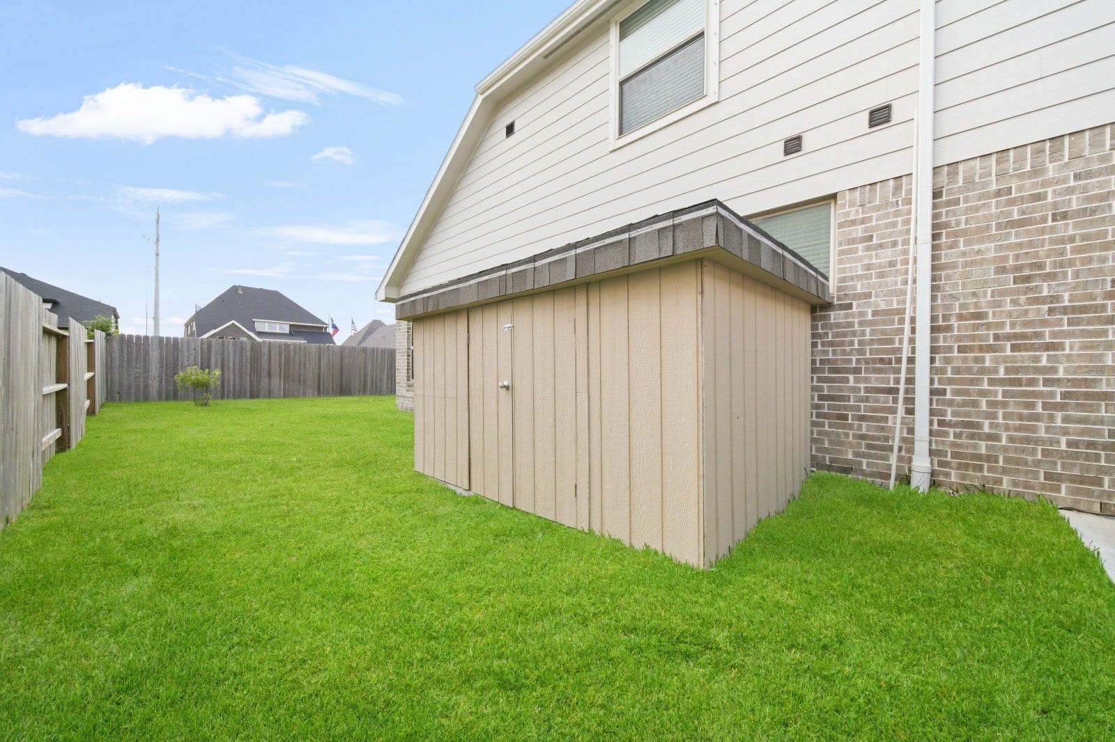 702 Hooks Trail, League City, TX 77573 702 Hooks Trail, League City, TX 77573