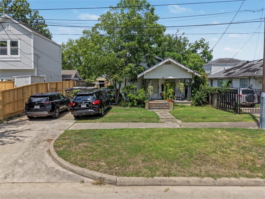 Property photo for 1811 Studewood Street, Houston, TX