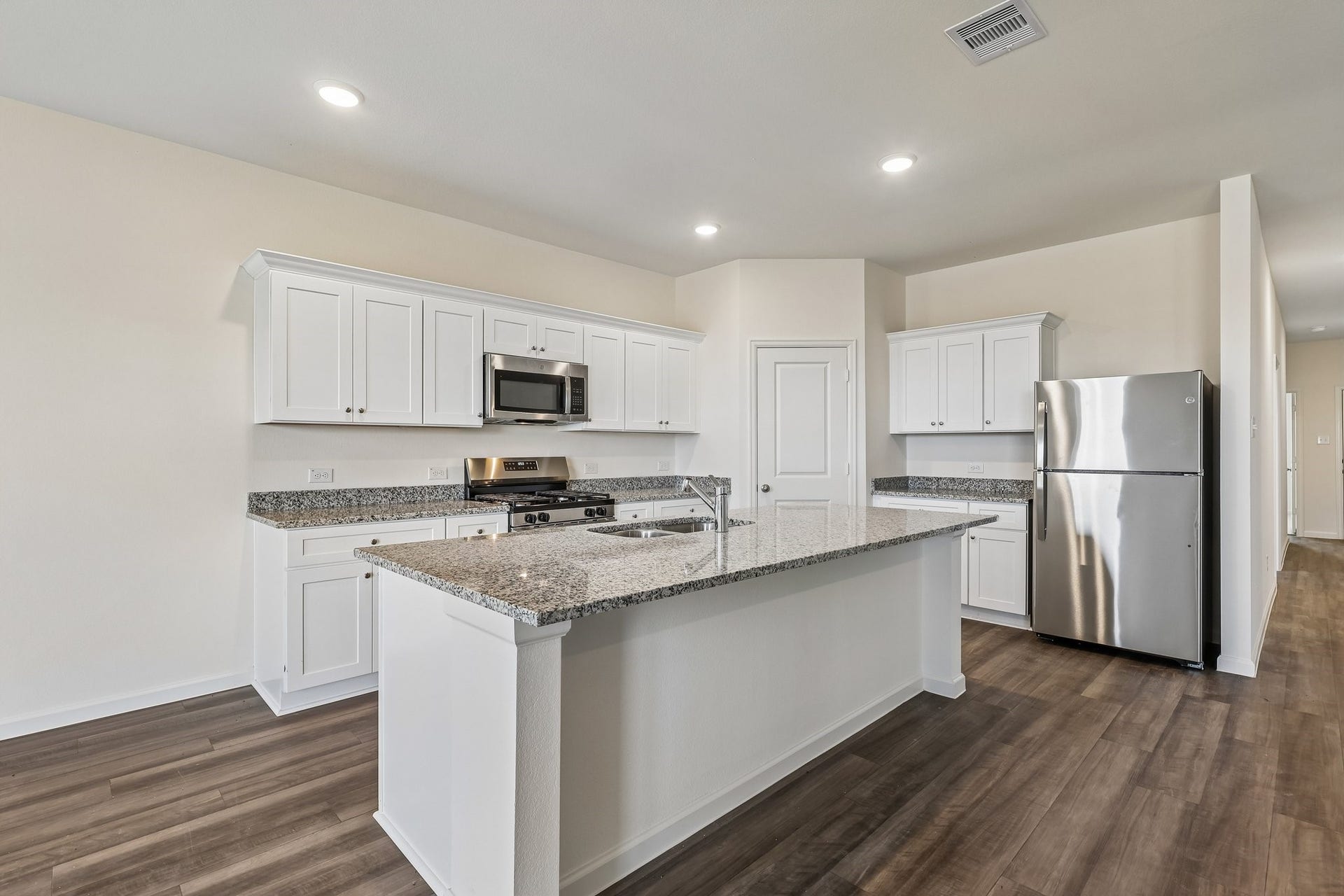 3326 Nautical Mile Drive, Dickinson, TX 77539 3326 Nautical Mile Drive, Dickinson, TX 77539