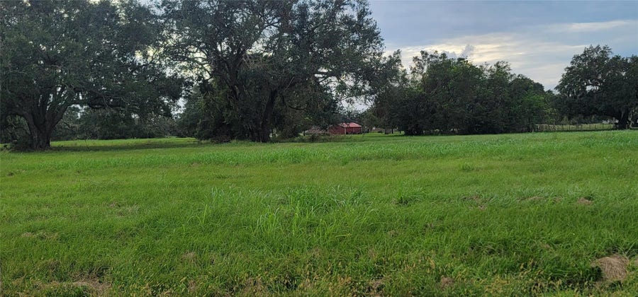 Property photo for 1338 Mill Road, Angleton, TX
