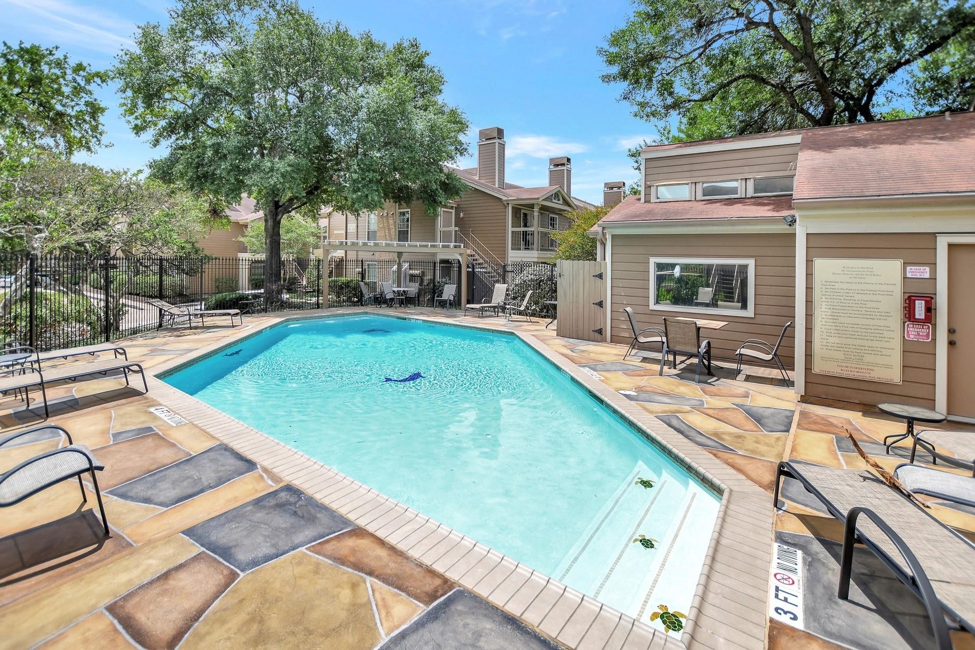 1880 White Oak Drive, #102, Houston, TX 77009 1880 White Oak Drive, #102, Houston, TX 77009