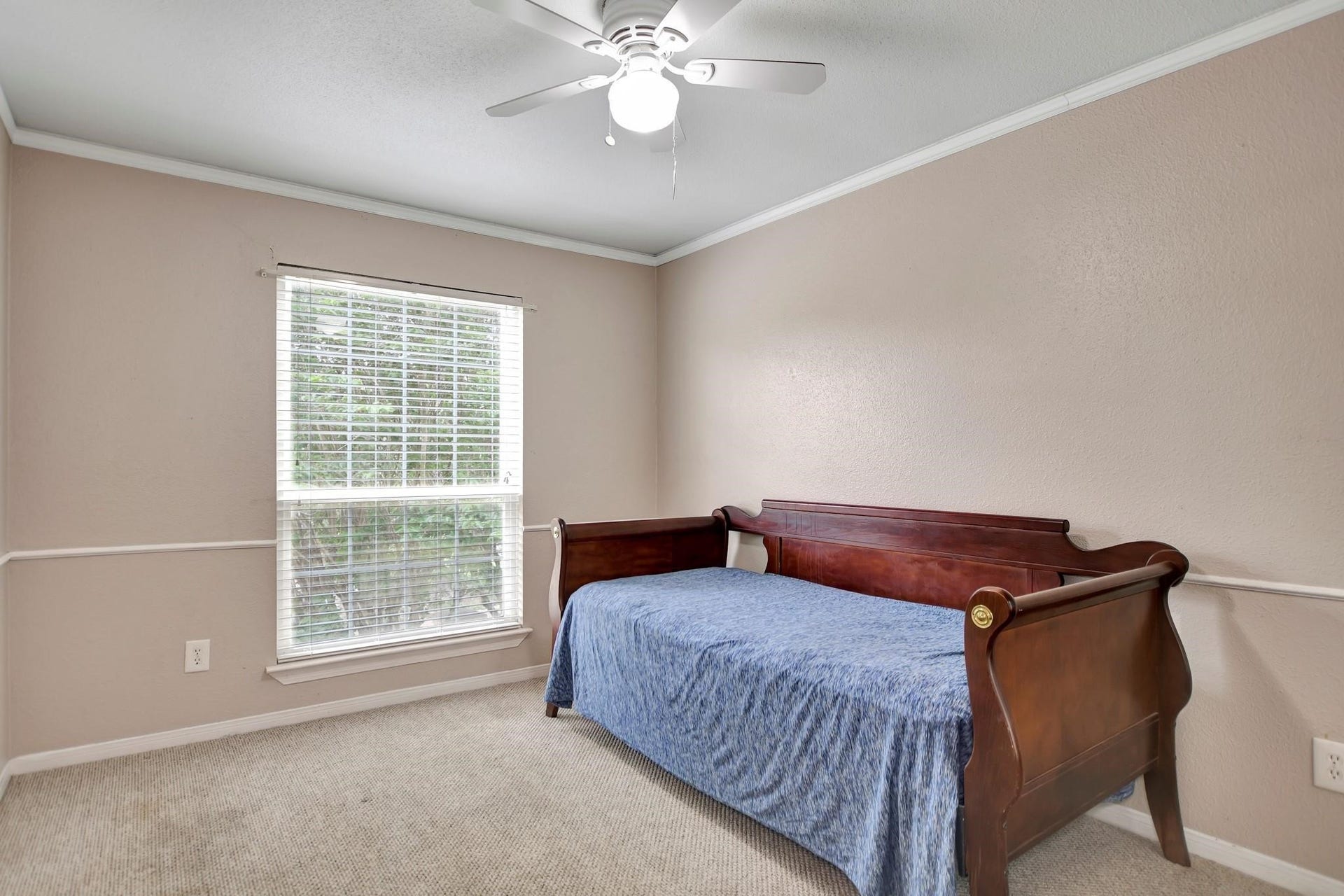 1880 White Oak Drive, #102, Houston, TX 77009 1880 White Oak Drive, #102, Houston, TX 77009