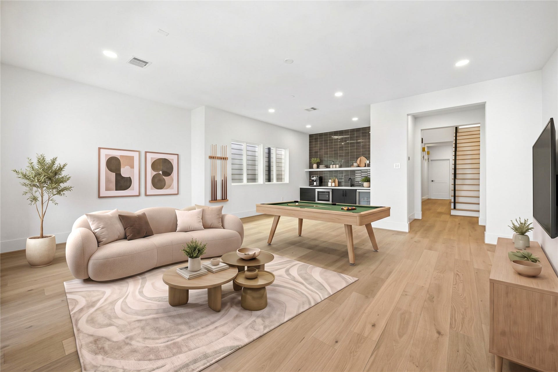 4305 Floyd Street, #B, Houston, TX 77007 Game room - offers an entertainment bar. (virtual staging)