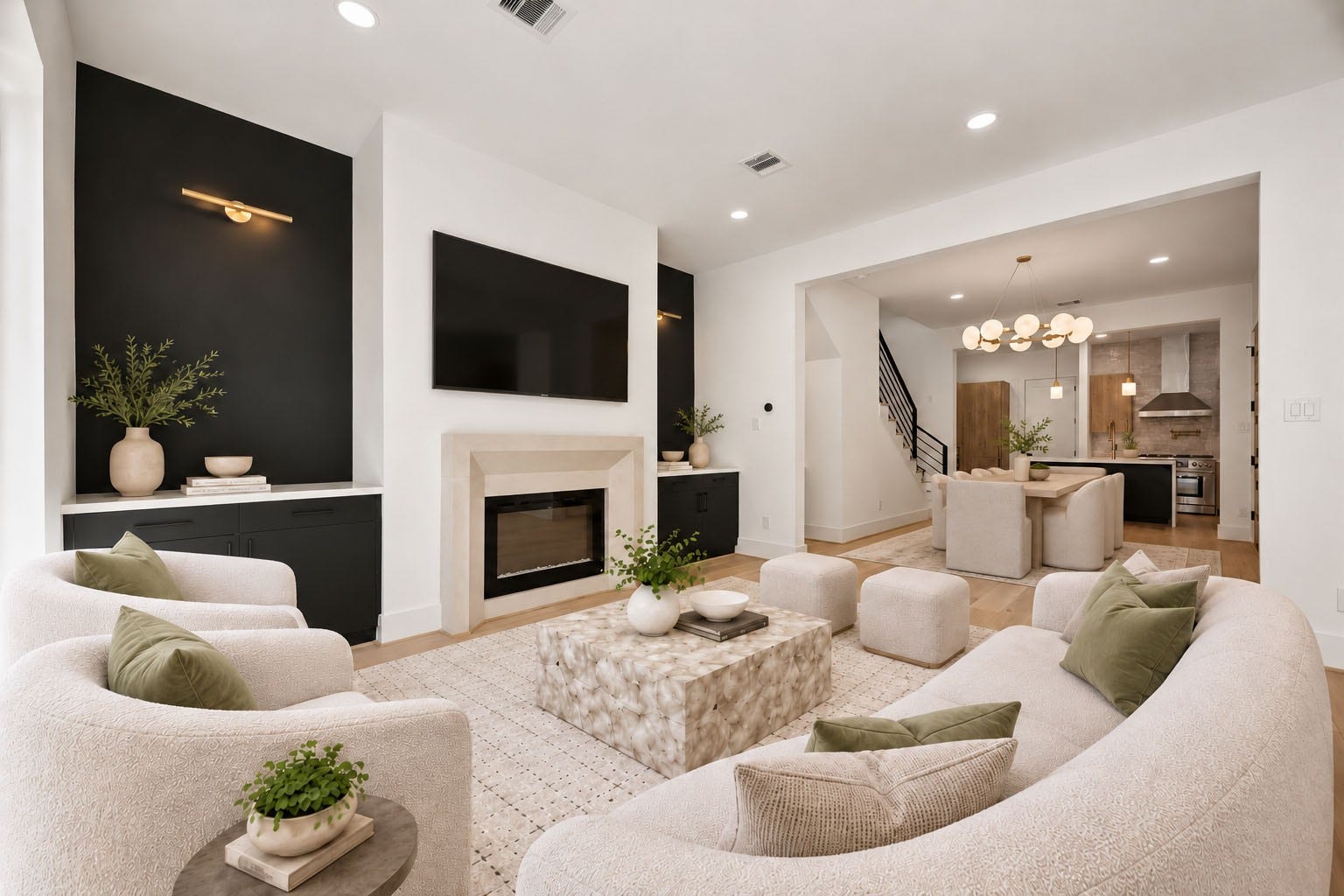 4305 Floyd Street, #B, Houston, TX 77007 Another view of the spacious living room with sliding glass doors overlooking the backyard. (virtual staging)