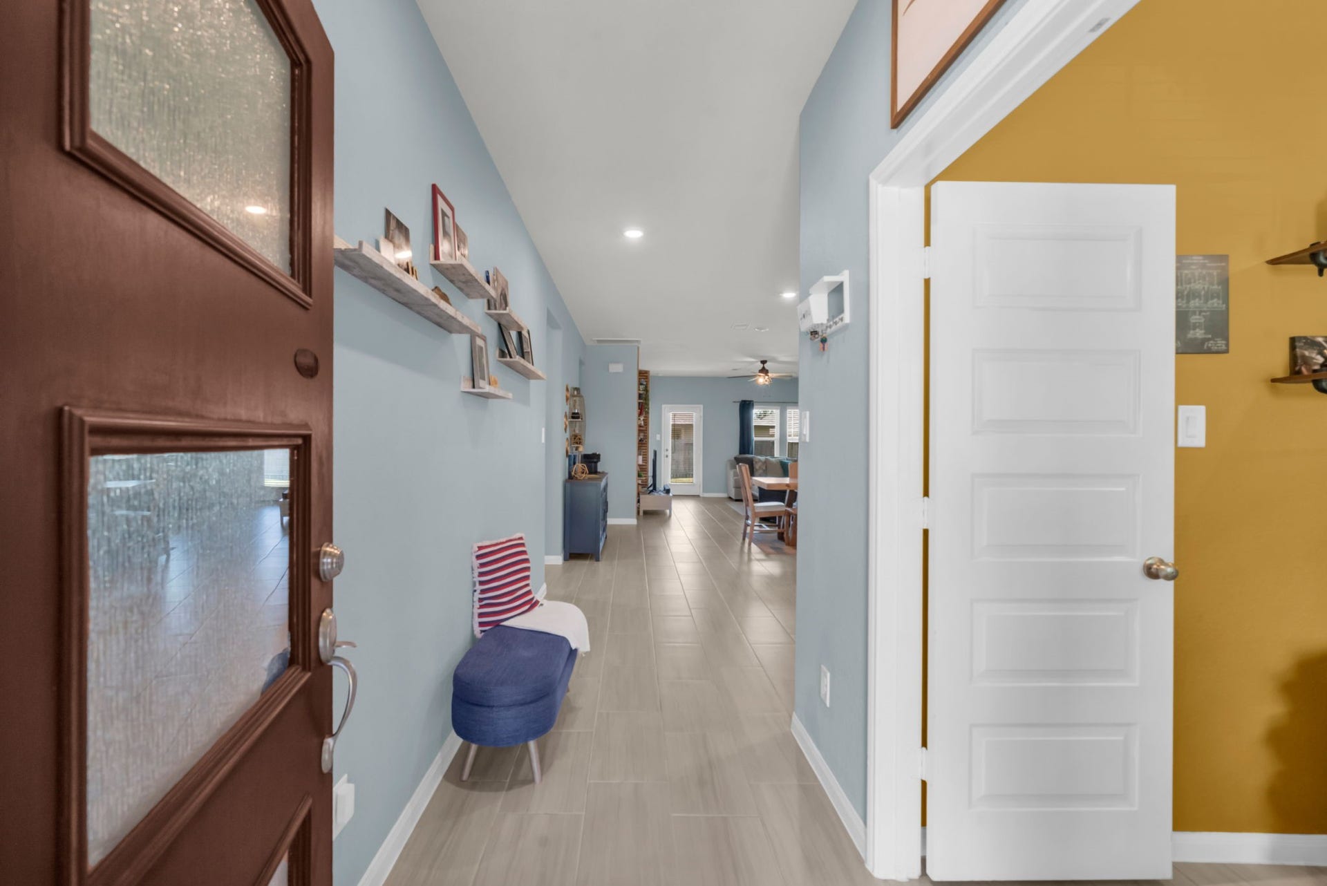 2315 Scarlett Pine Bend, Tomball, TX 77375 Inviting entry into this stunning home!