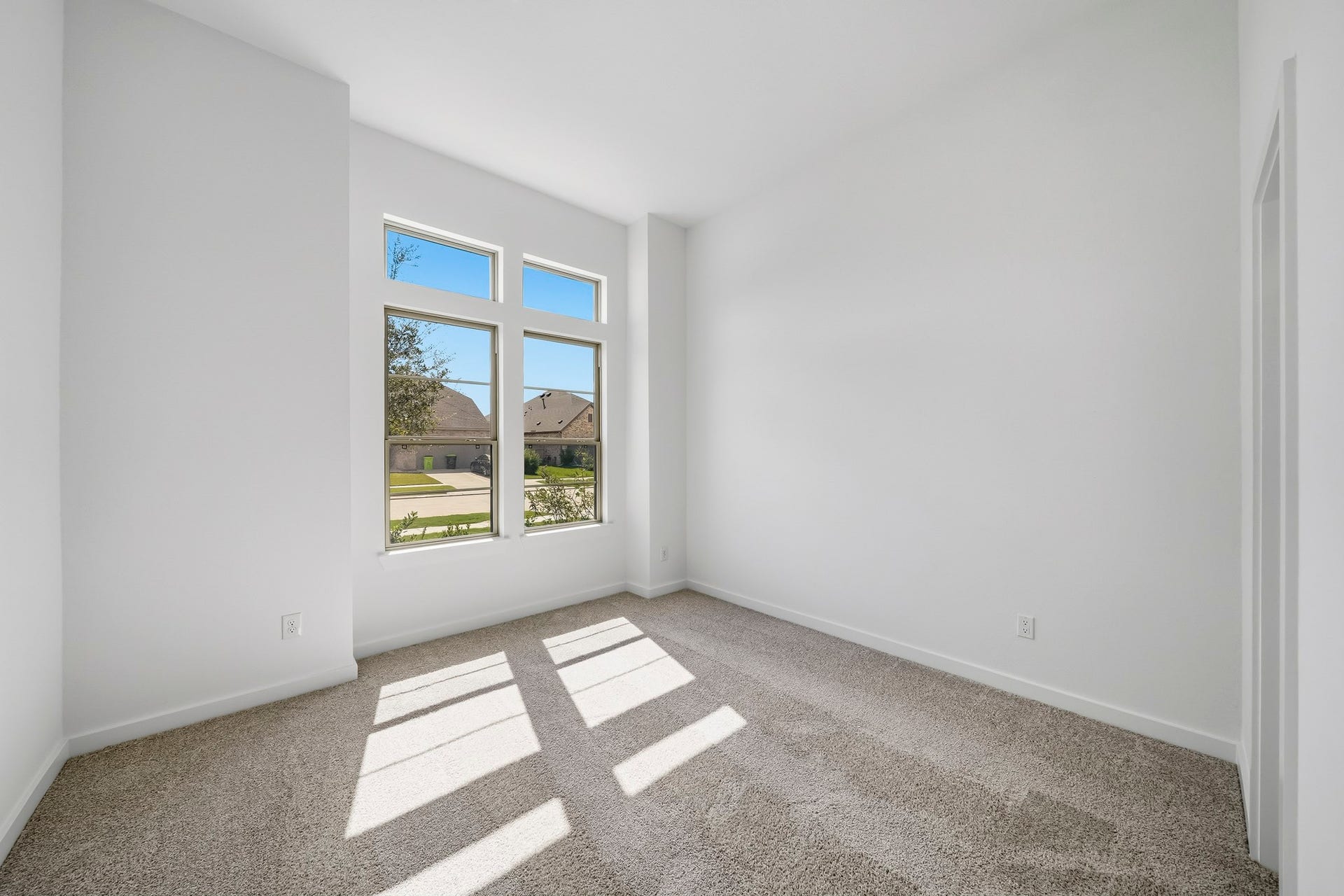 4518 Sunny Hazel Lane, Fulshear, TX 77441 2nd Bedroom Down With An Ensuite Bath Ready for Guests